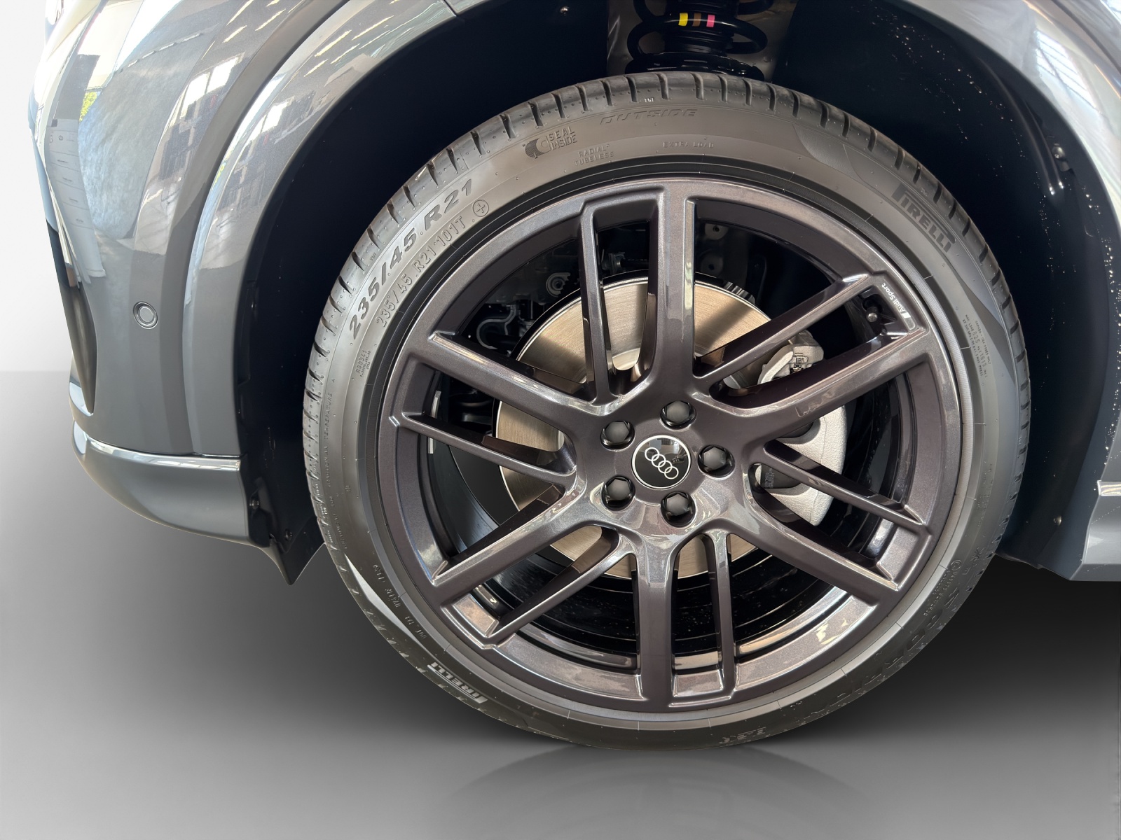 AUDI Q4 Sportback e-tron quattro performance Swiss Ski-image-15