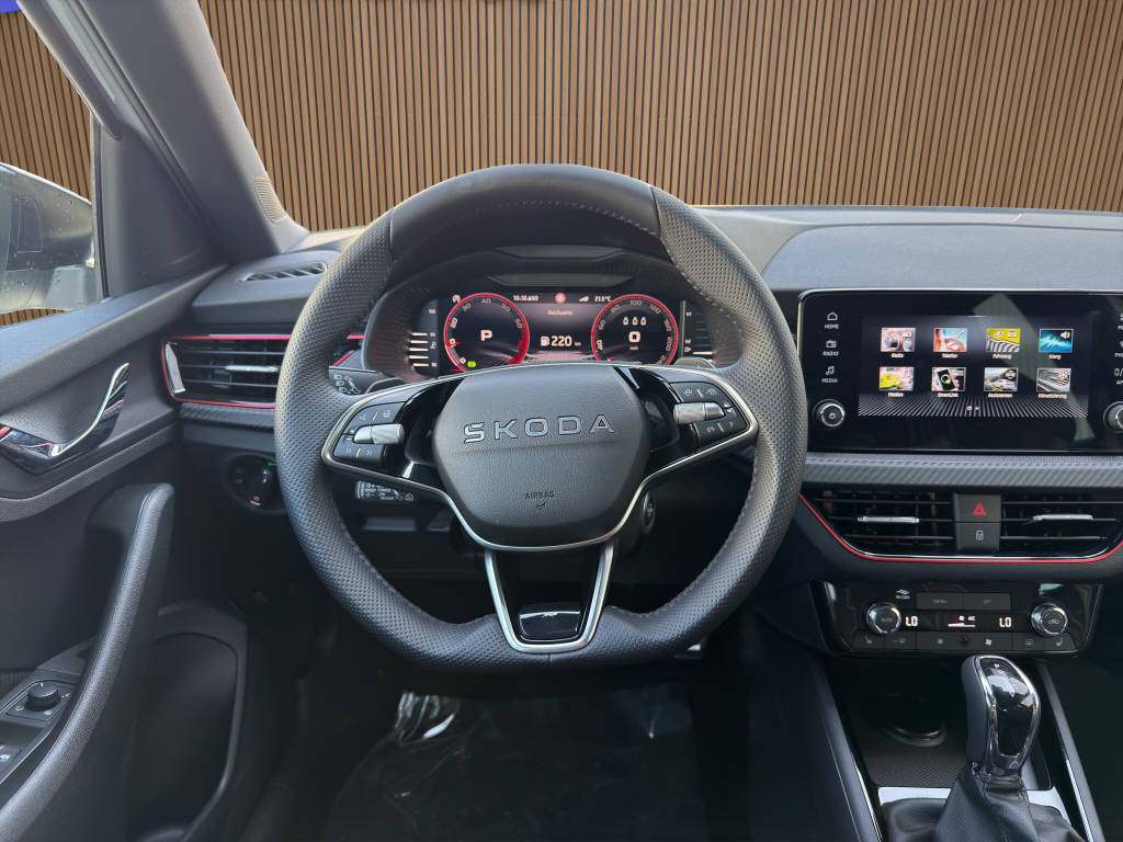 SKODA Kamiq 1.5 TSI Monte Carlo DSG-image-14