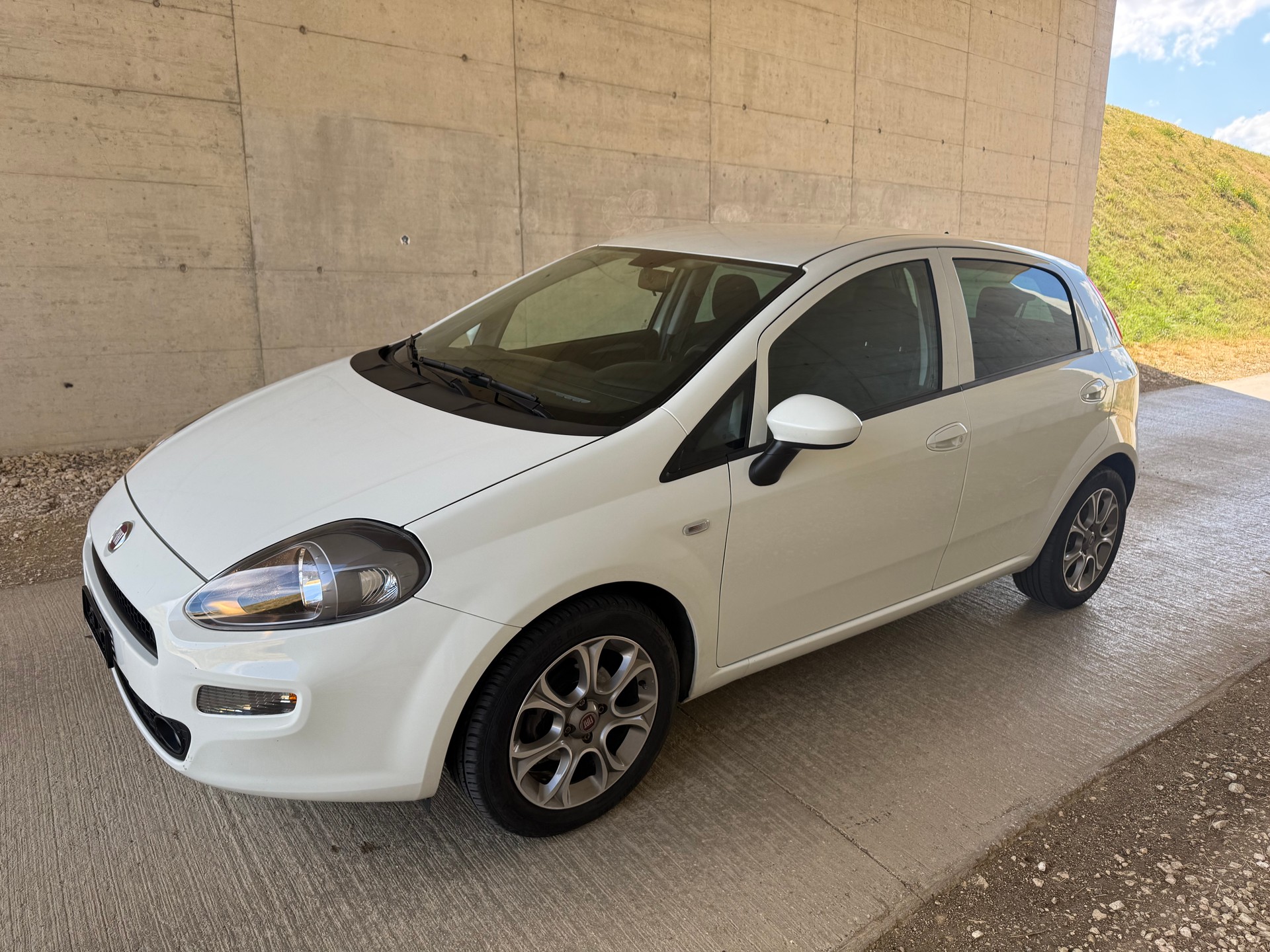 FIAT Punto 0.9 Twinair Young-image-1