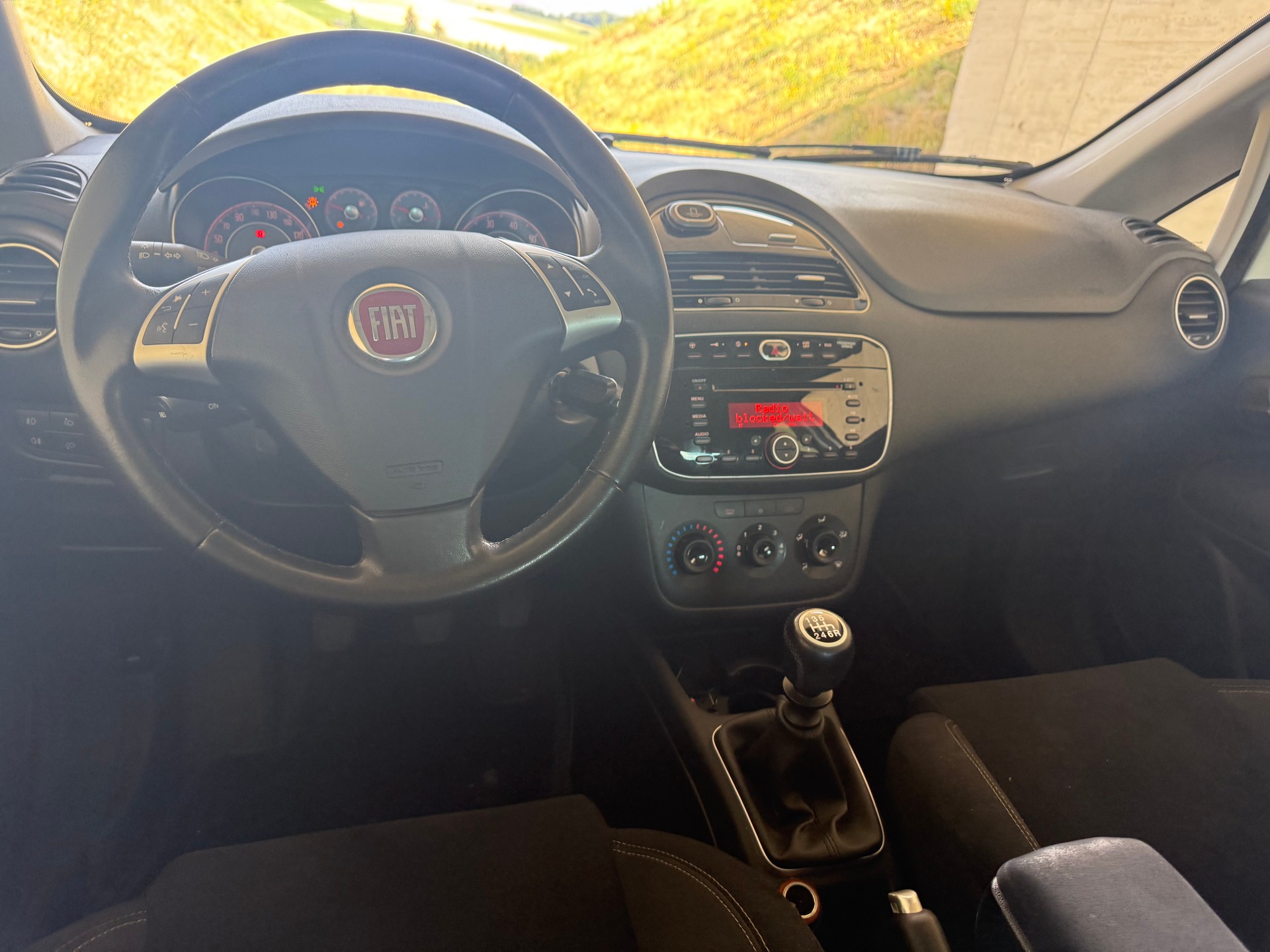 FIAT Punto 0.9 Twinair Young-image-10