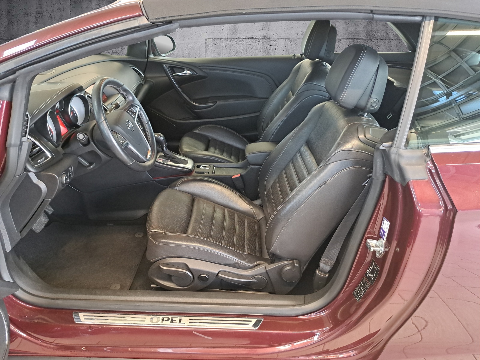 OPEL Cascada 1.6 T 170 eTEC Cosmo-image-9