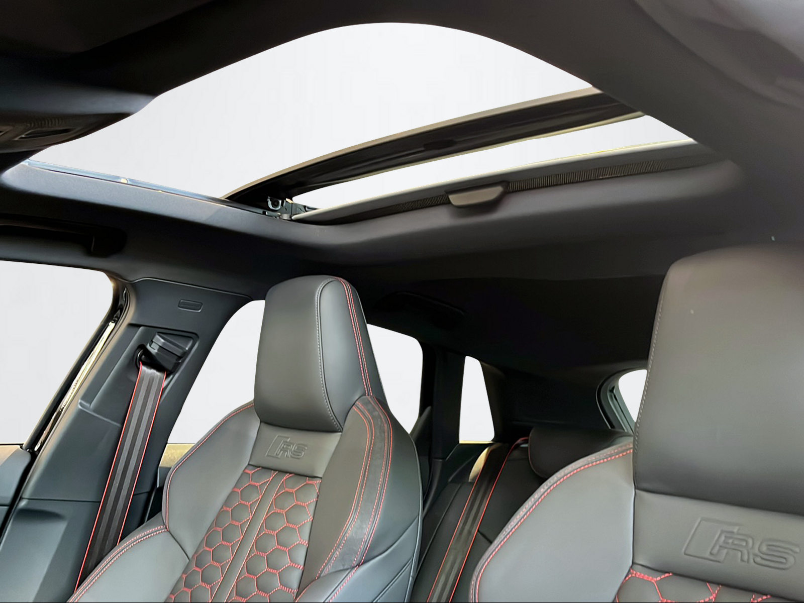 AUDI RS 3 SB quattro S tronic 2500ccm 400PS/294kW 5 Zylinder TFSI Benzin-image-13
