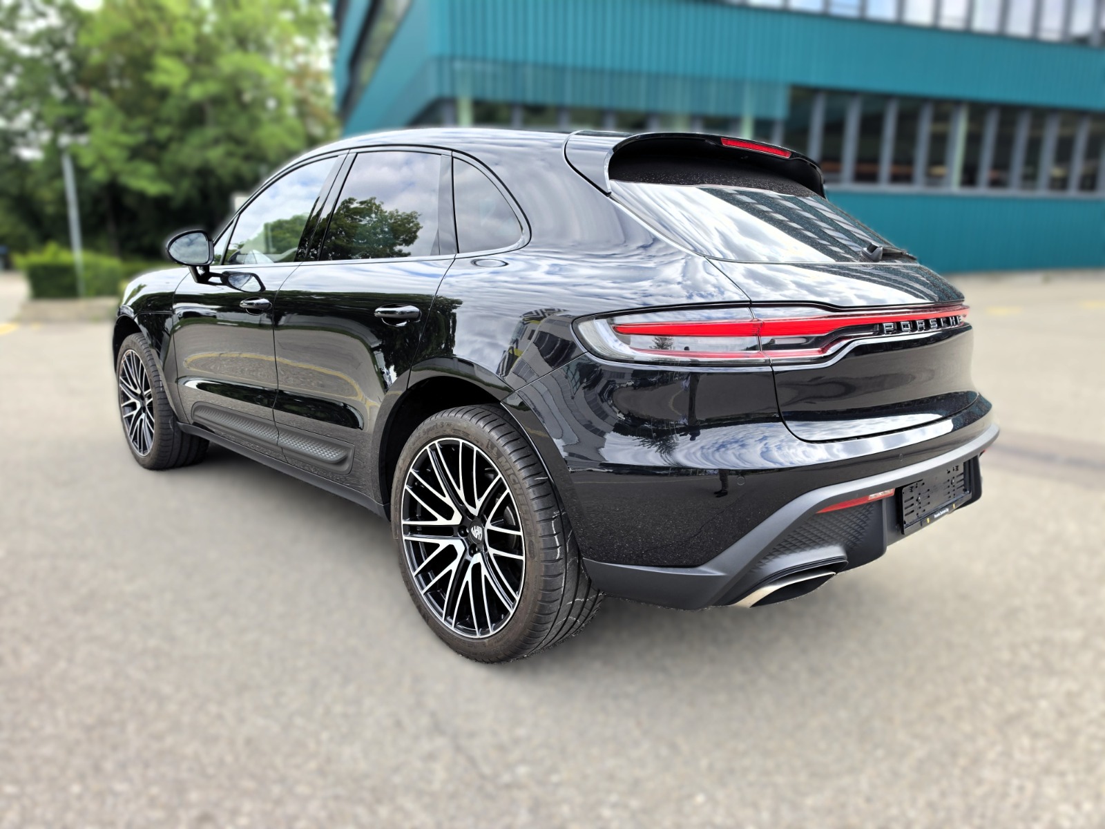 PORSCHE Macan PDK-image-2