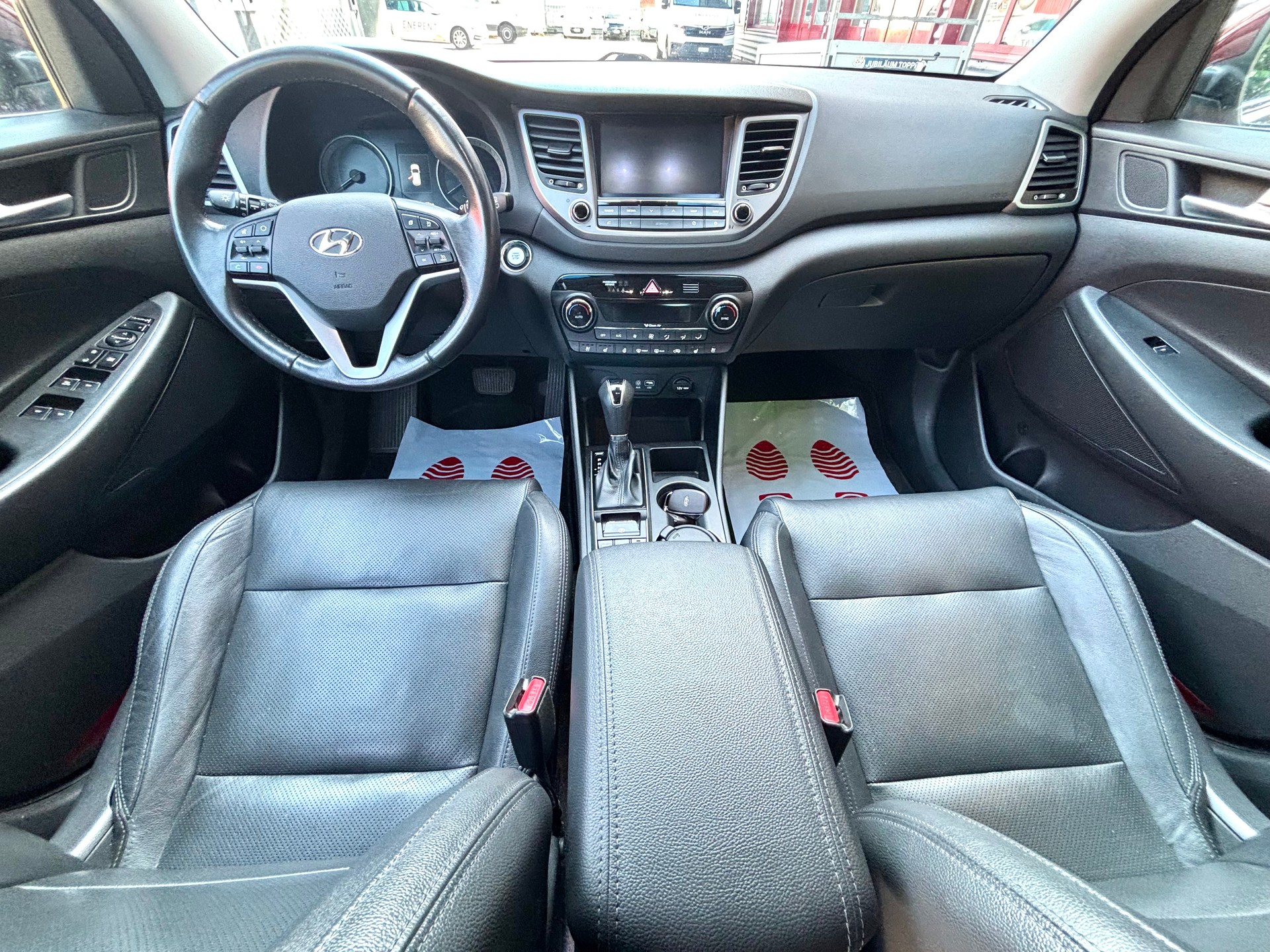 HYUNDAI Tucson 2.0 CRDI Vertex 4WD Automatic - Anhängerkupplung-image-7