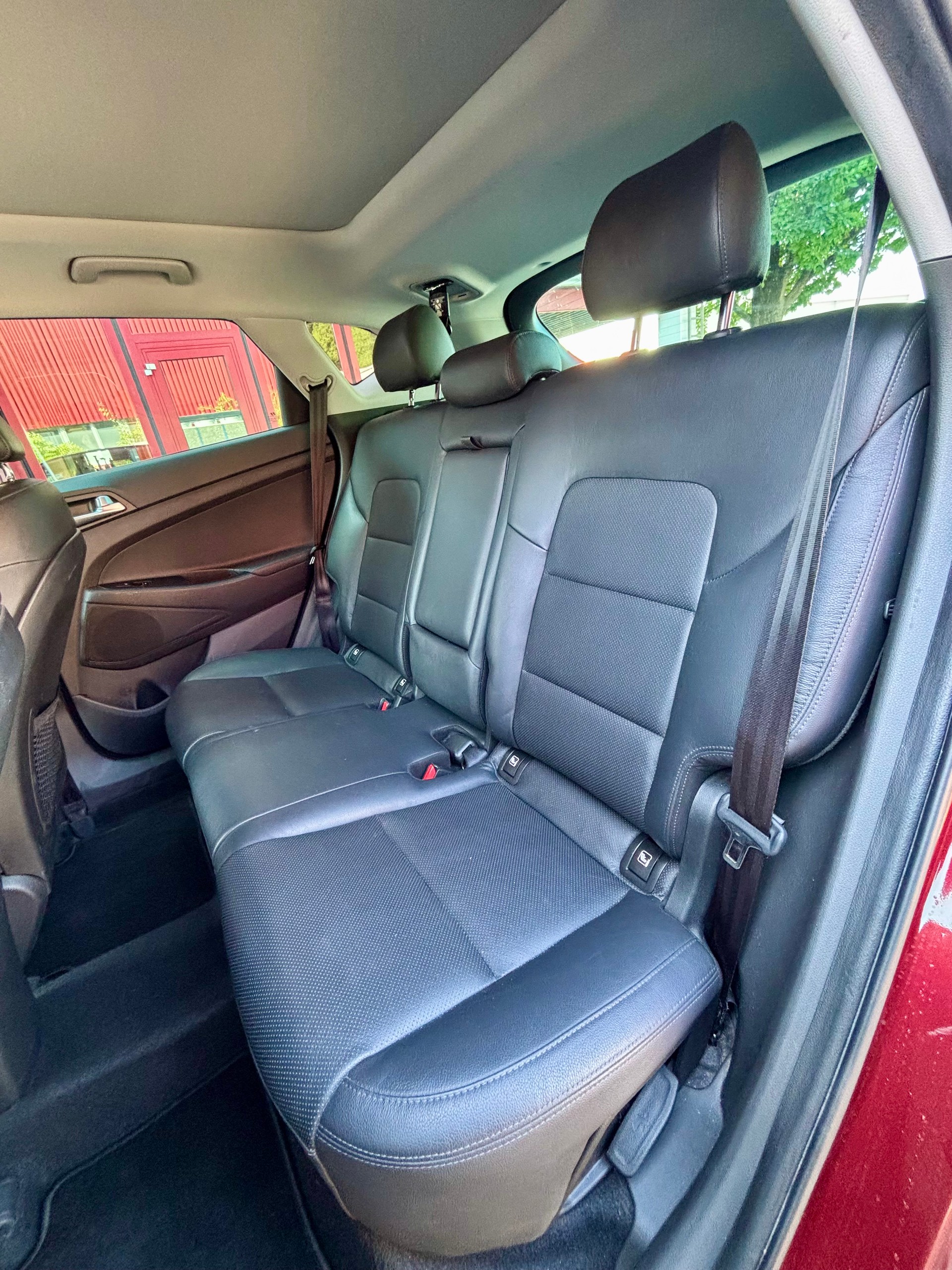 HYUNDAI Tucson 2.0 CRDI Vertex 4WD Automatic - Anhängerkupplung-image-6