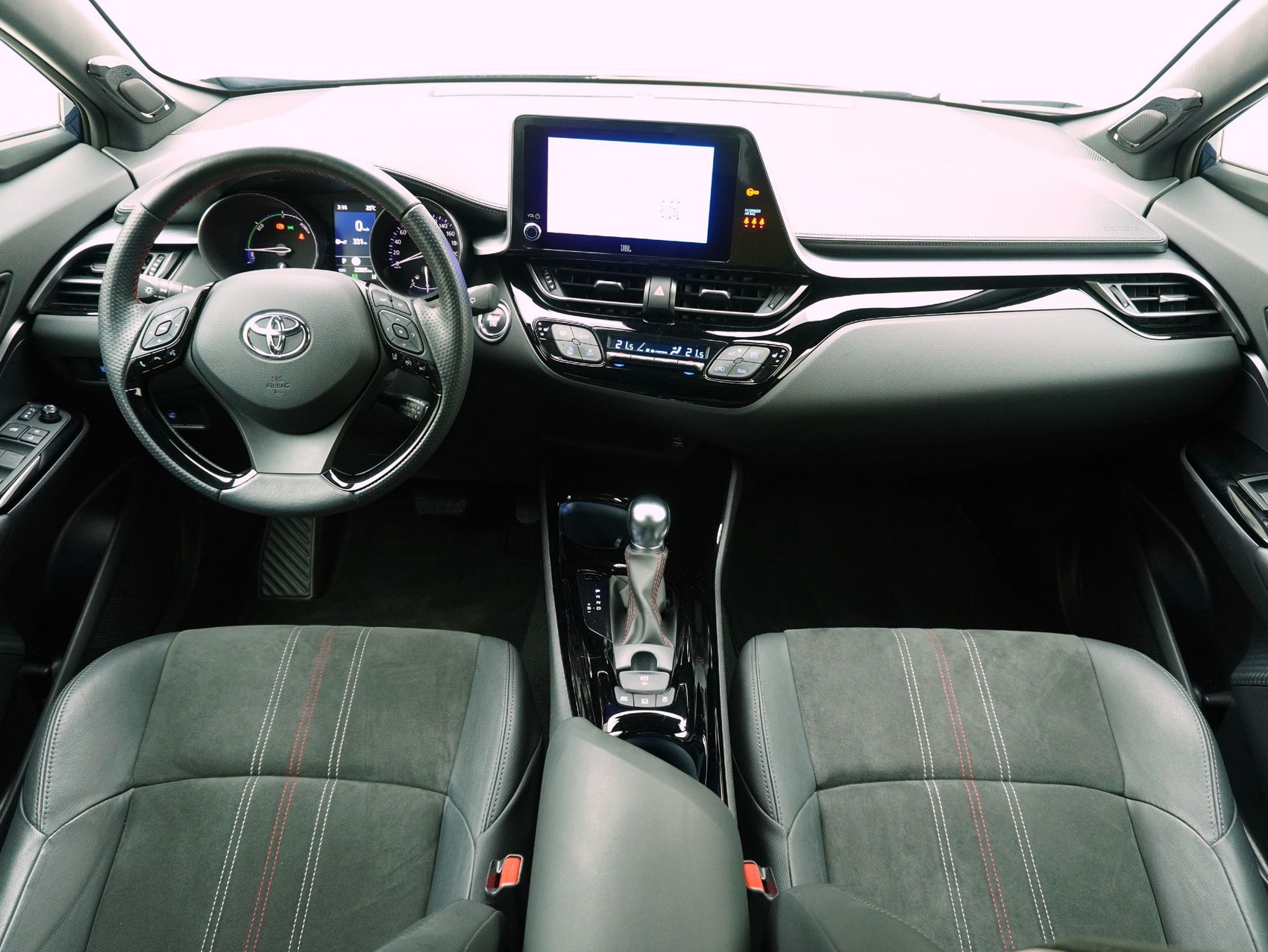 TOYOTA C-HR 2.0 VVTi HSD GR Sport-image-12