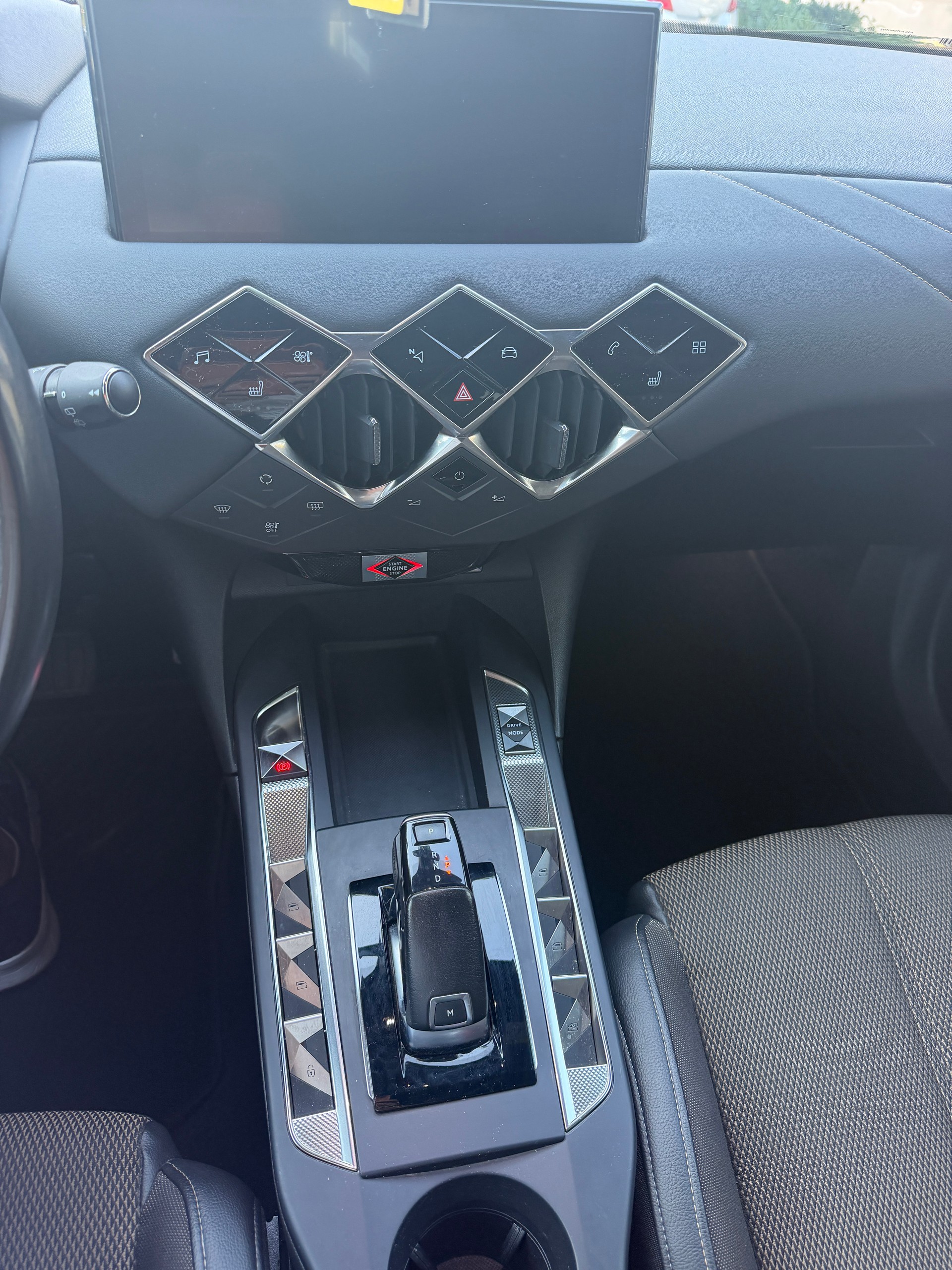 DS AUTOMOBILES DS 3 Crossback 1.2 PureTech Club EAT8-image-12