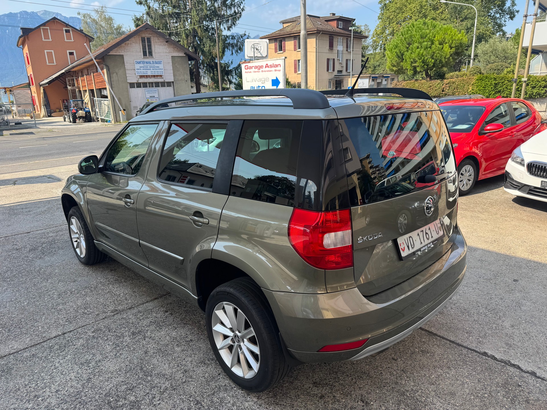 SKODA Yeti 1.2 TSI Ambition 4x2 DSG-image-1