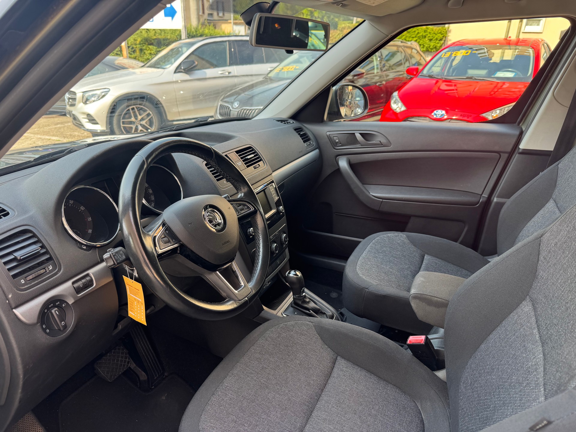 SKODA Yeti 1.2 TSI Ambition 4x2 DSG-image-6