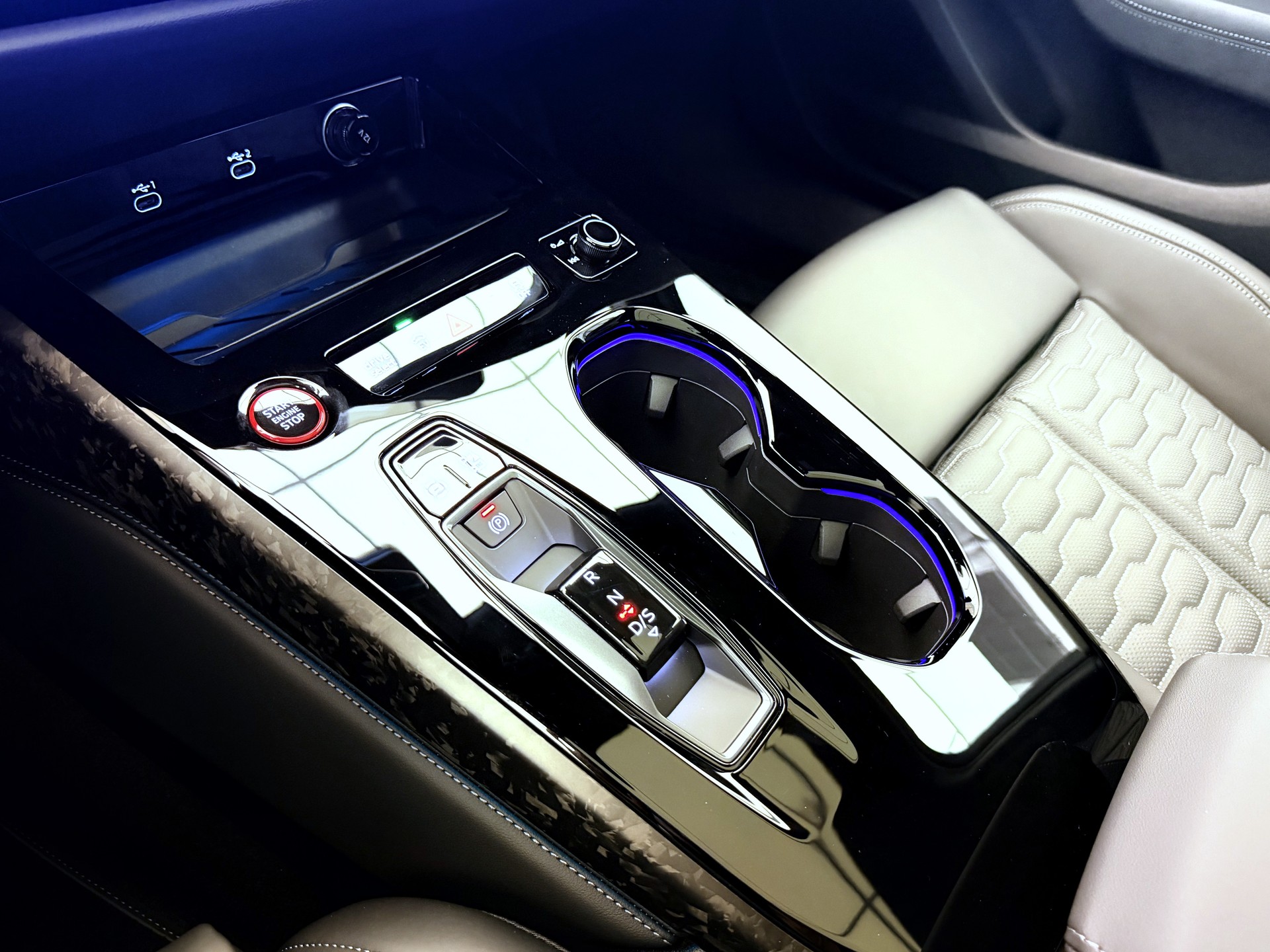 AUDI RS 5 Avant TFSI 470 kW Tiptronic quattro-image-13