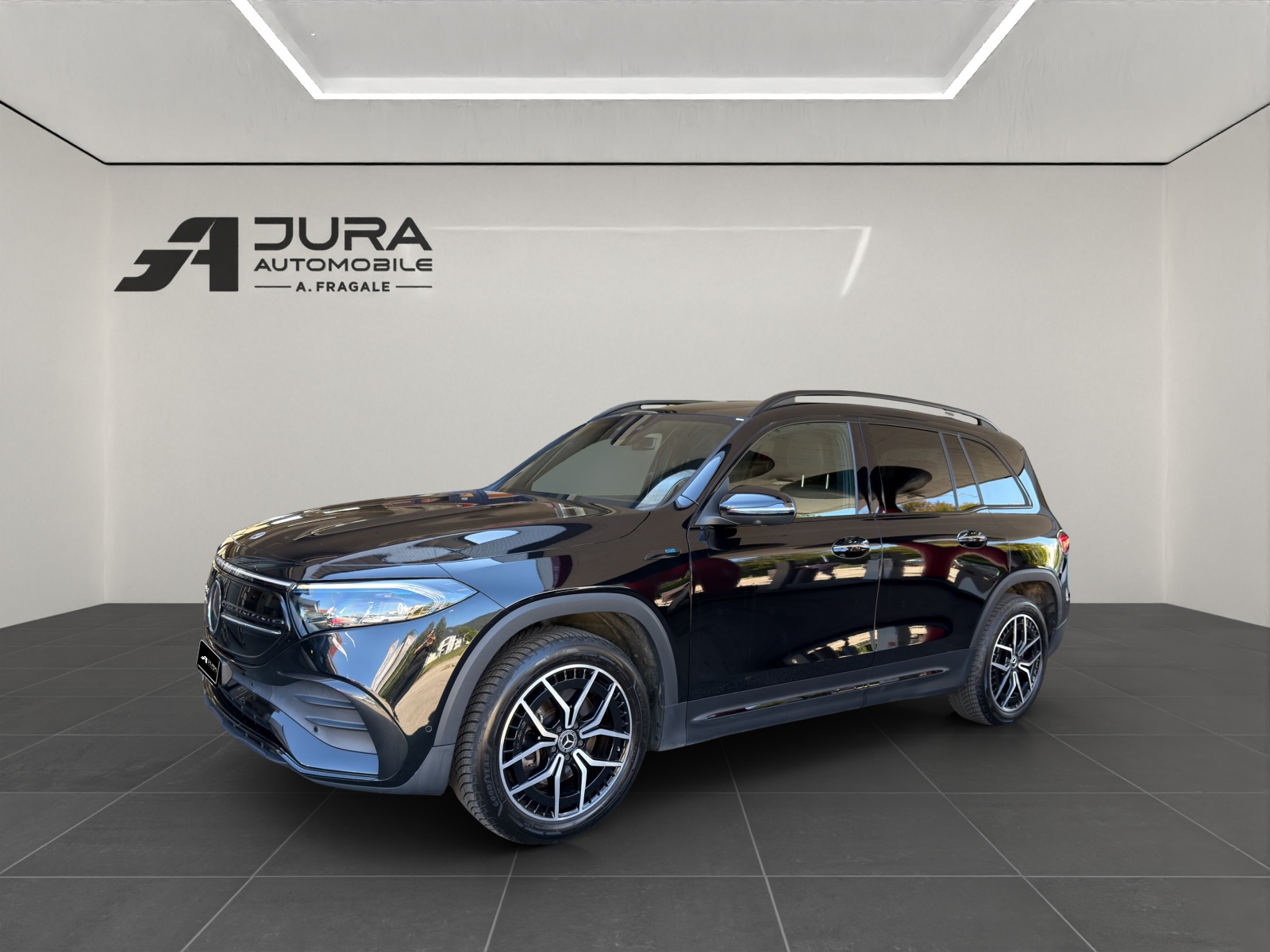 MERCEDES-BENZ EQB 350 AMG Line 4matic-image-1