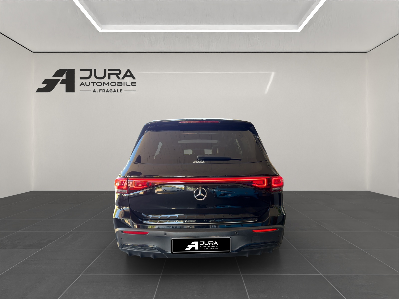 MERCEDES-BENZ EQB 350 AMG Line 4matic-image-5