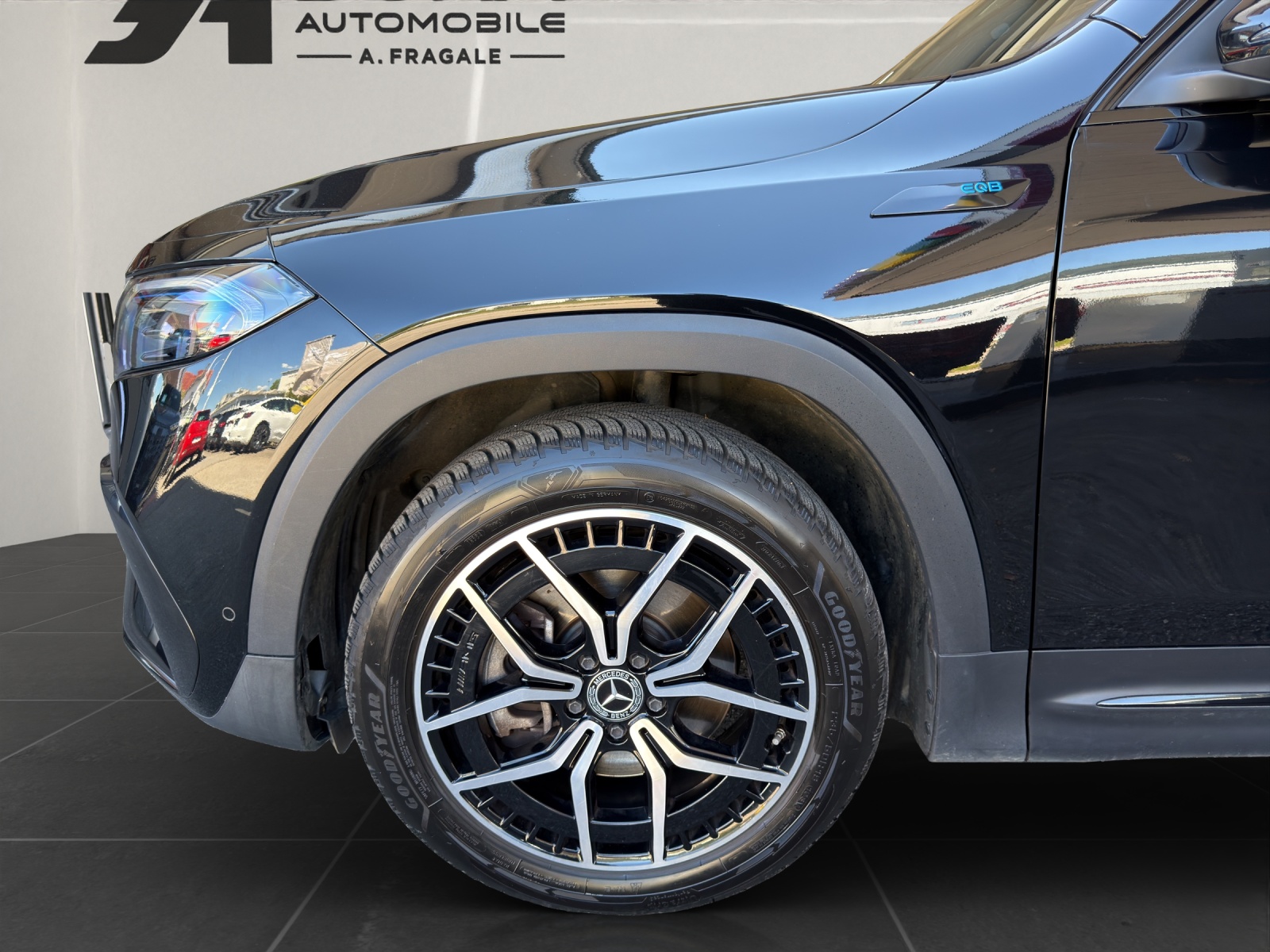 MERCEDES-BENZ EQB 350 AMG Line 4matic-image-6