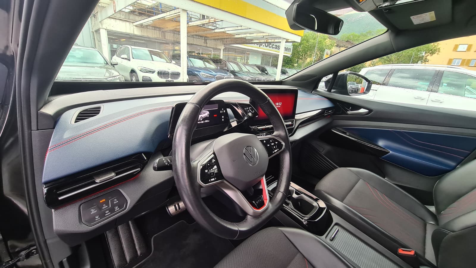 VW ID.4 GTX 77 kWh 4Motion ** 299 PS ** Teil-Leder ** Gr-Navi ** RF-Kamera ** Sitzheizung ** Anh-Kupplung 1200kg ** Ab MFK **-image-17