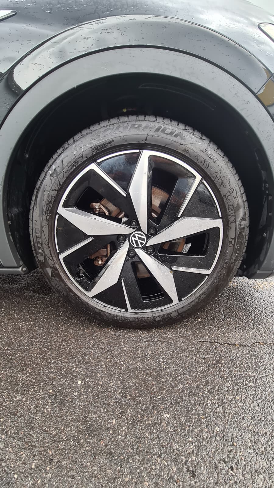 VW ID.4 GTX 77 kWh 4Motion ** 299 PS ** Teil-Leder ** Gr-Navi ** RF-Kamera ** Sitzheizung ** Anh-Kupplung 1200kg ** Ab MFK **-image-20