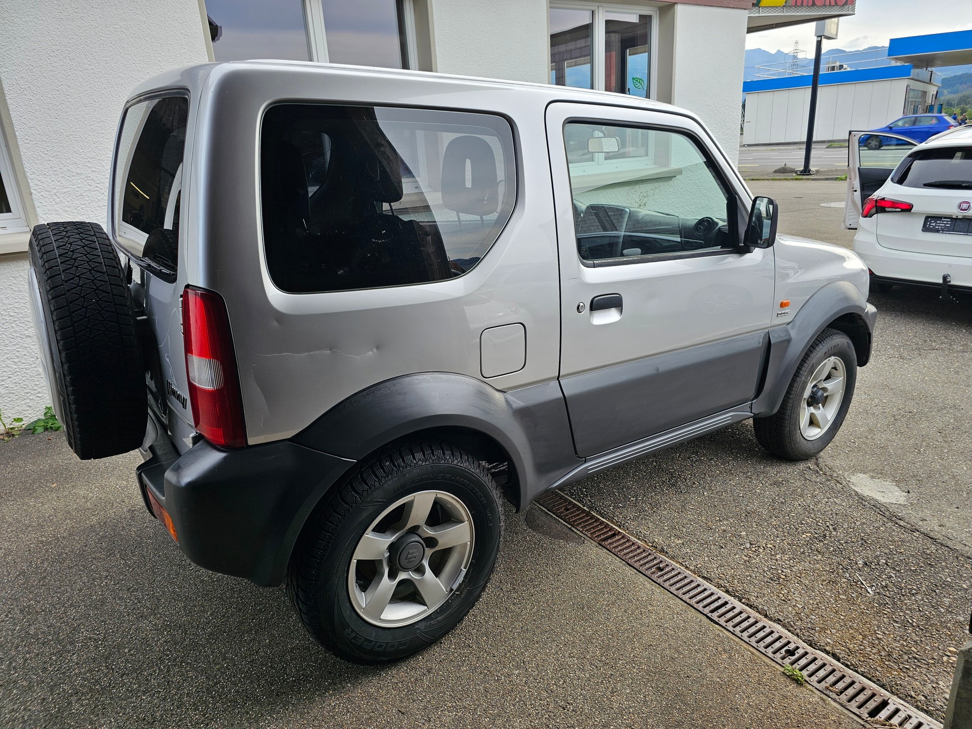 SUZUKI Jimny 1.5 Turbodiesel (JLX) GL Top-image-5