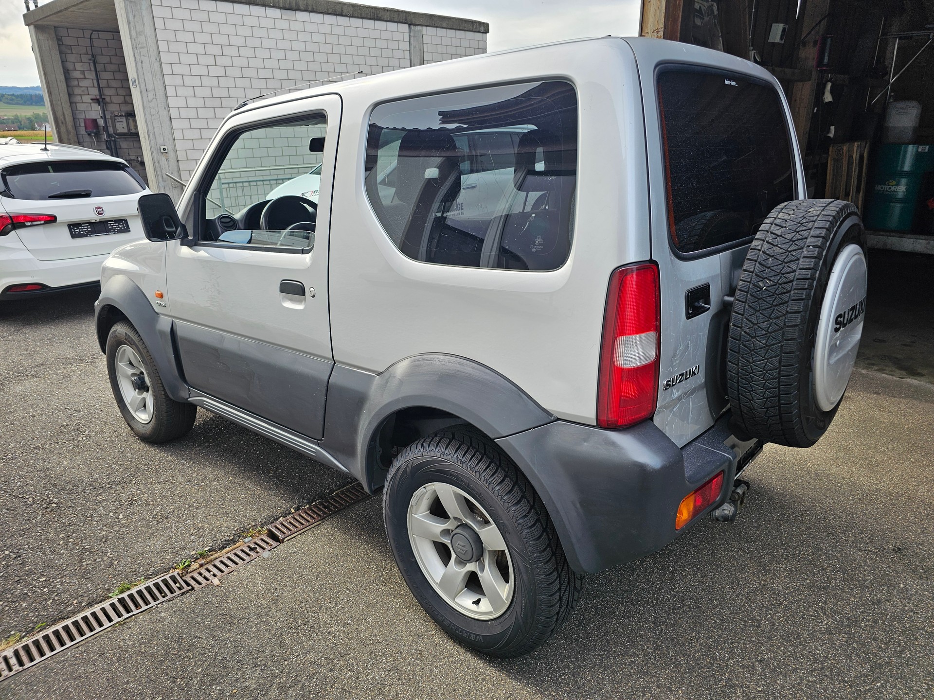 SUZUKI Jimny 1.5 Turbodiesel (JLX) GL Top-image-3