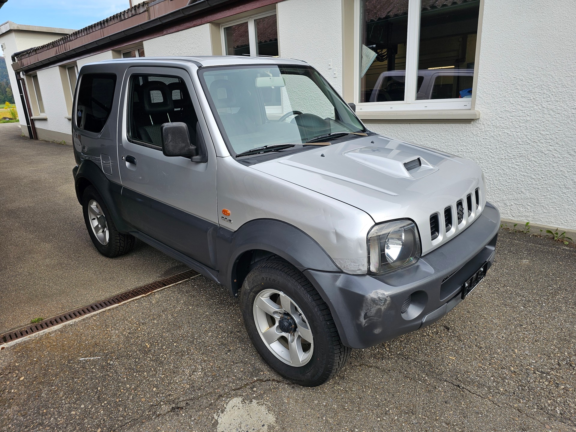 SUZUKI Jimny 1.5 Turbodiesel (JLX) GL Top-image-6