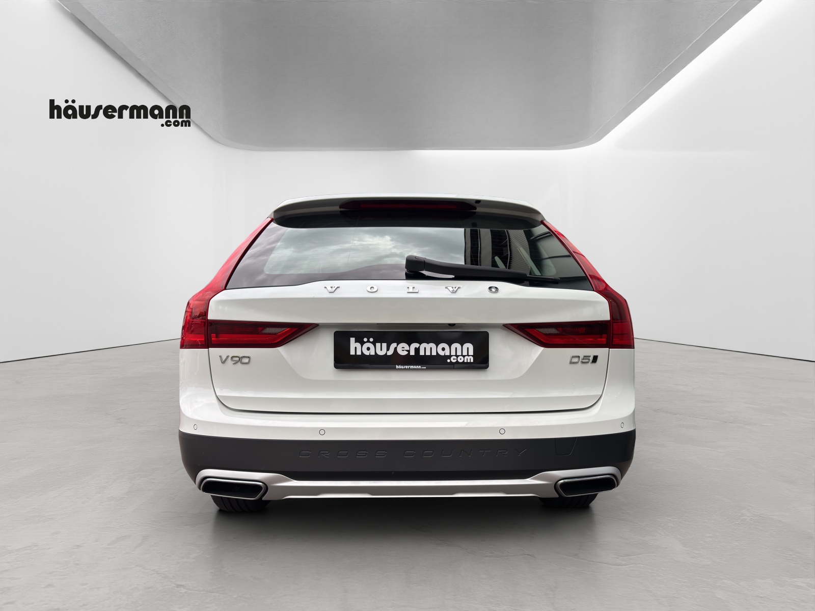 VOLVO V90 Cross Country 2.0 D5 Pro AWD-image-10