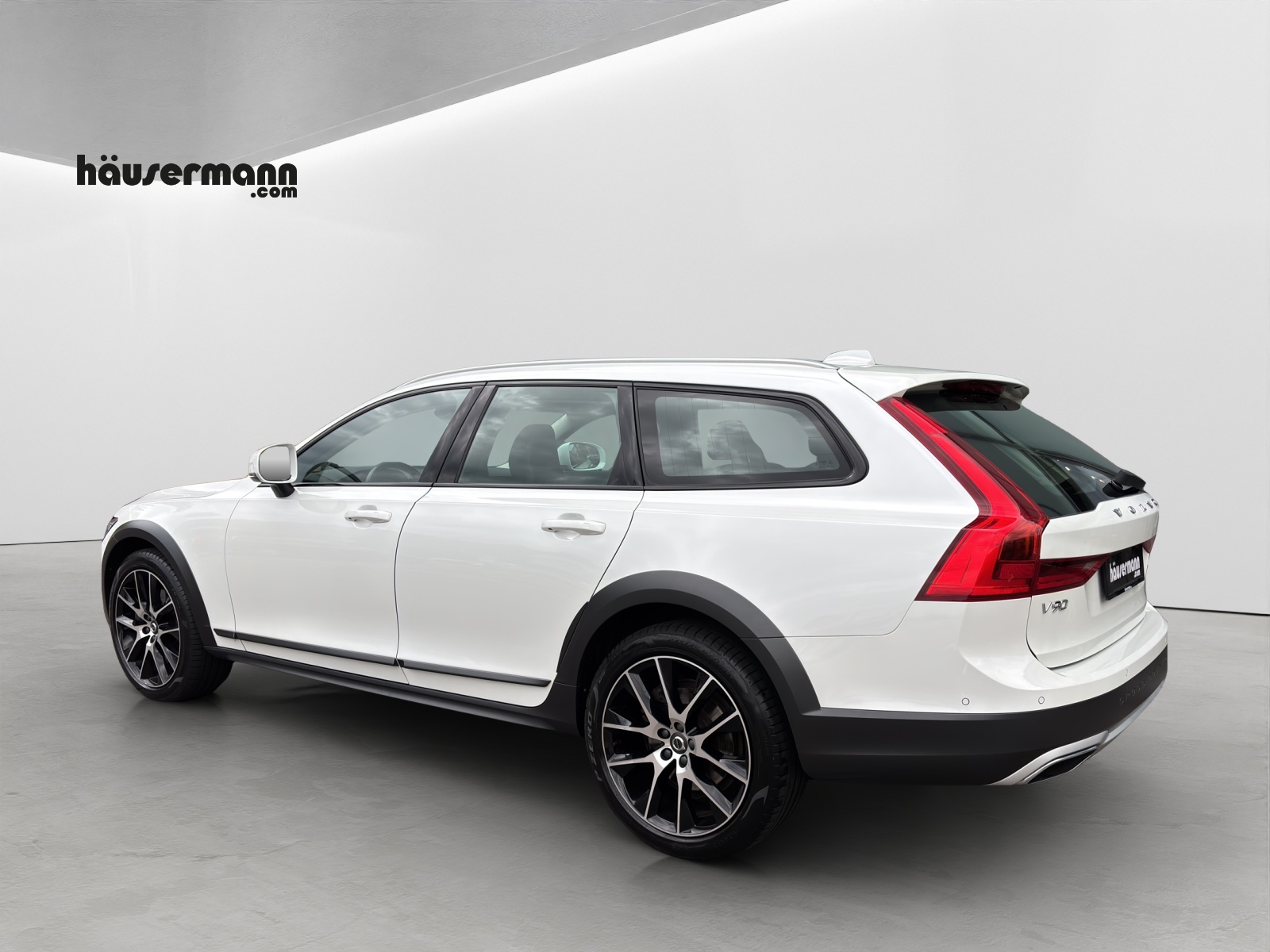 VOLVO V90 Cross Country 2.0 D5 Pro AWD-showroom-element-2
