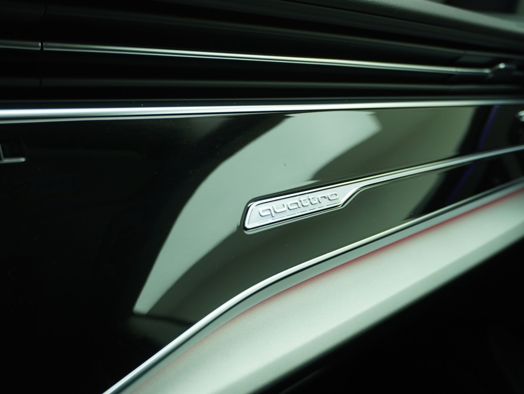 AUDI Q8 50 TDI quattro T-Tronic-image-17