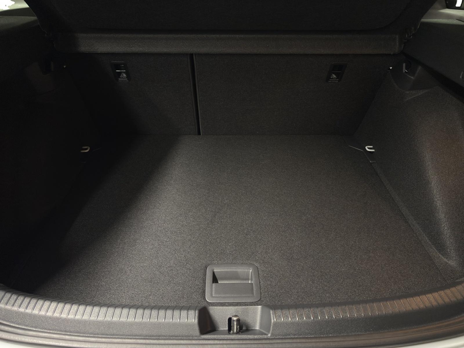 VW Taigo 1.0 TSI Life DSG-image-10