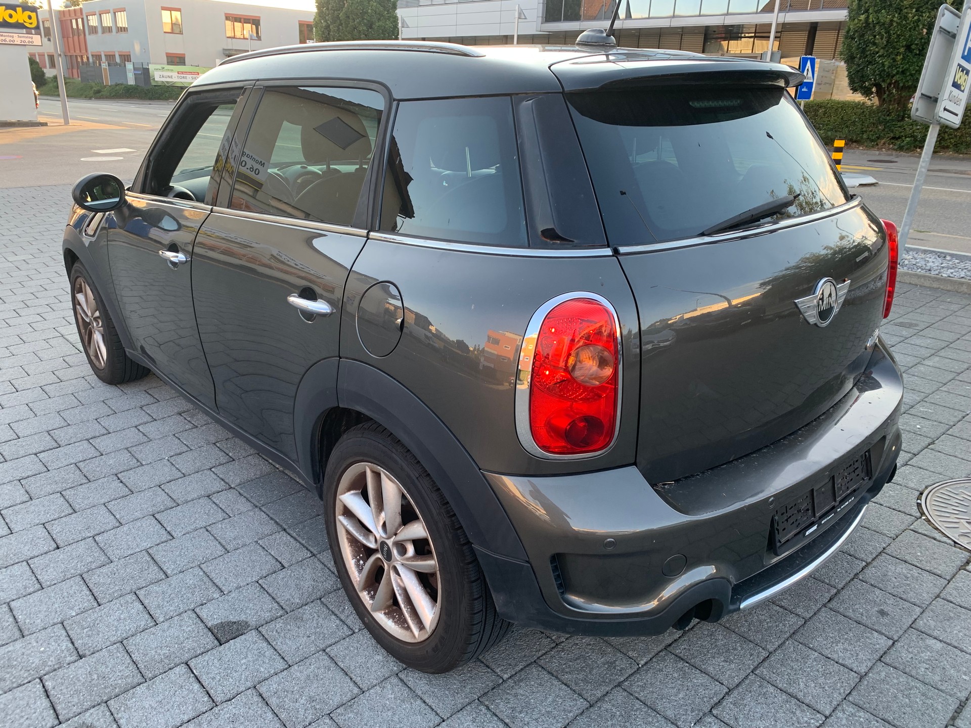 MINI Countryman Cooper S ALL4 Steptronic-image-2