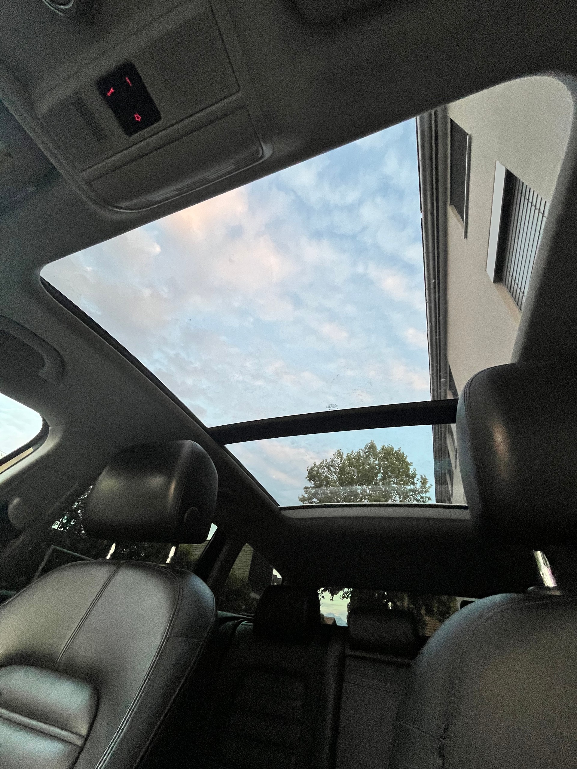 VW Passat Alltrack 4 Motion-image-5