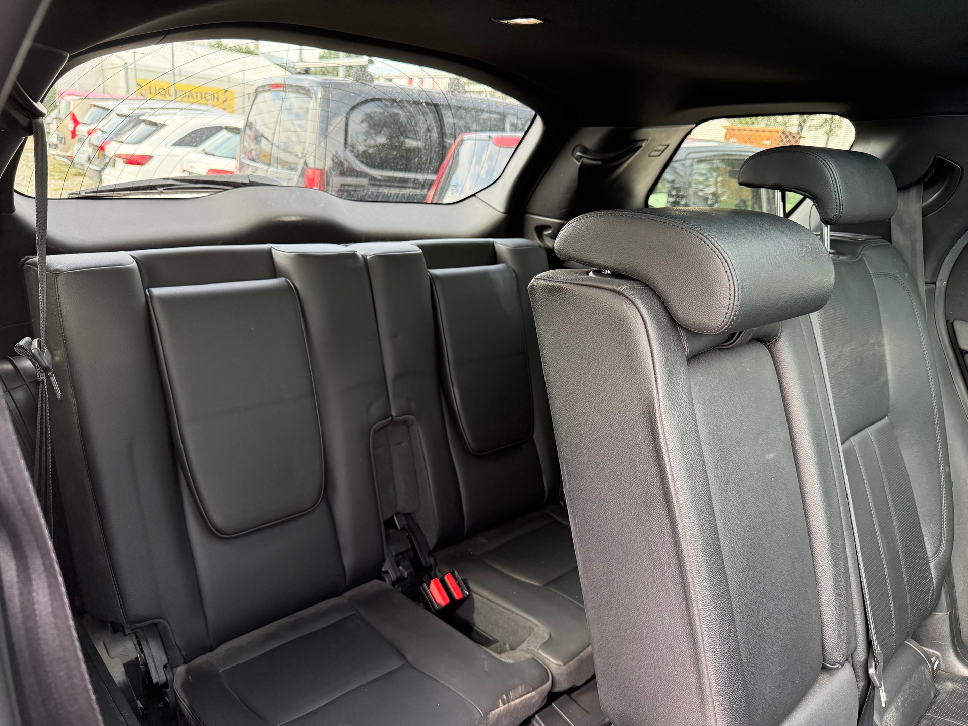 LAND ROVER Discovery Sport 2.0 TD4 SE AT9-image-10
