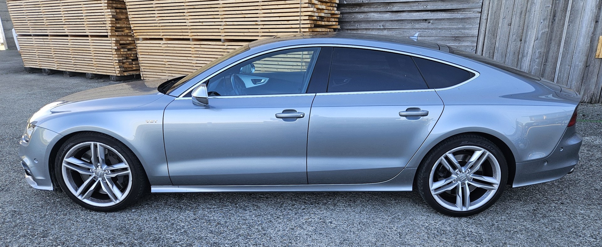 AUDI S7 Sportback 4.0 TFSI V8 quattro S-tronic-image-3