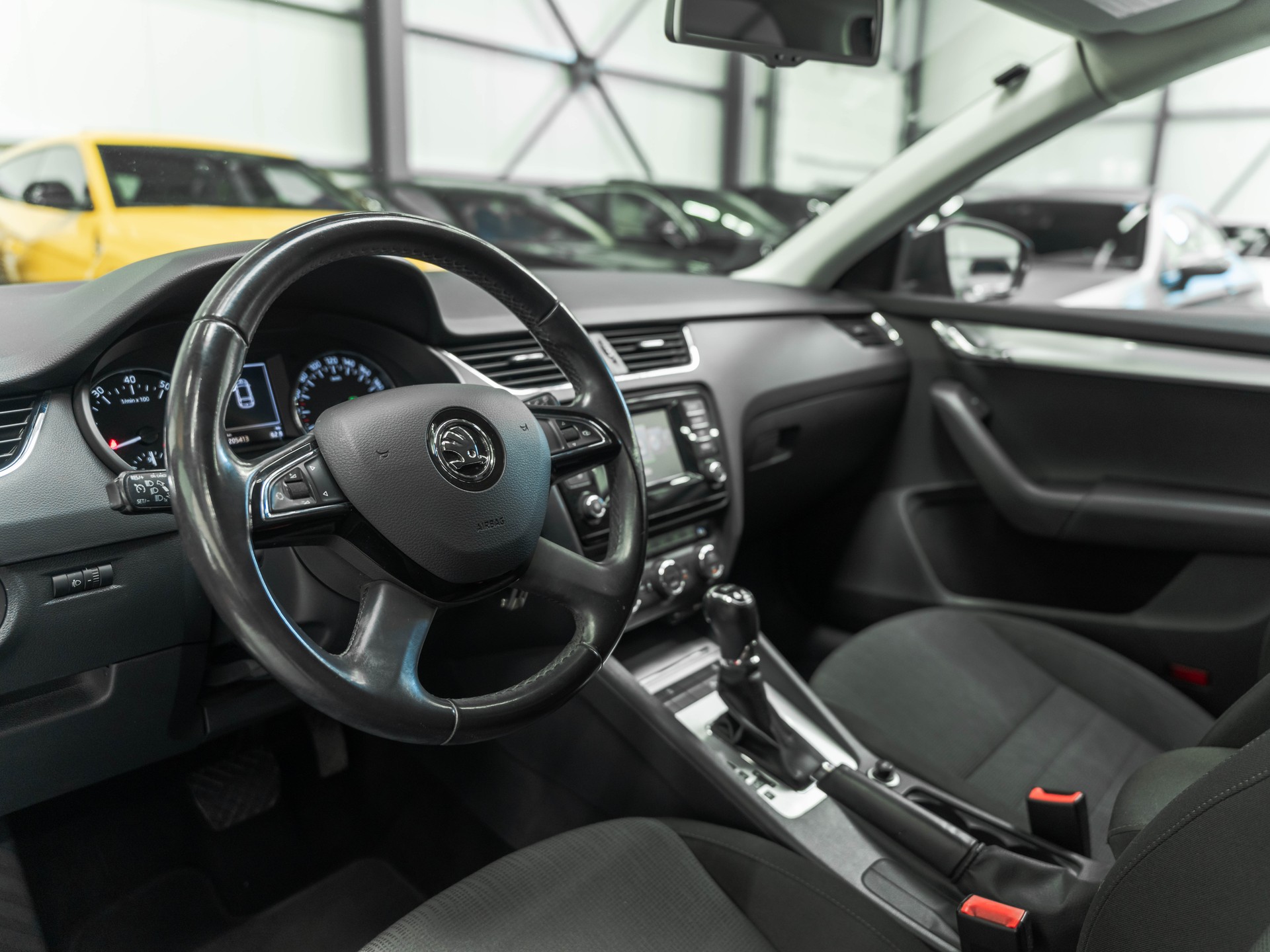 SKODA Octavia Combi 1.8 TSI Elegance 4x4 DSG-image-7