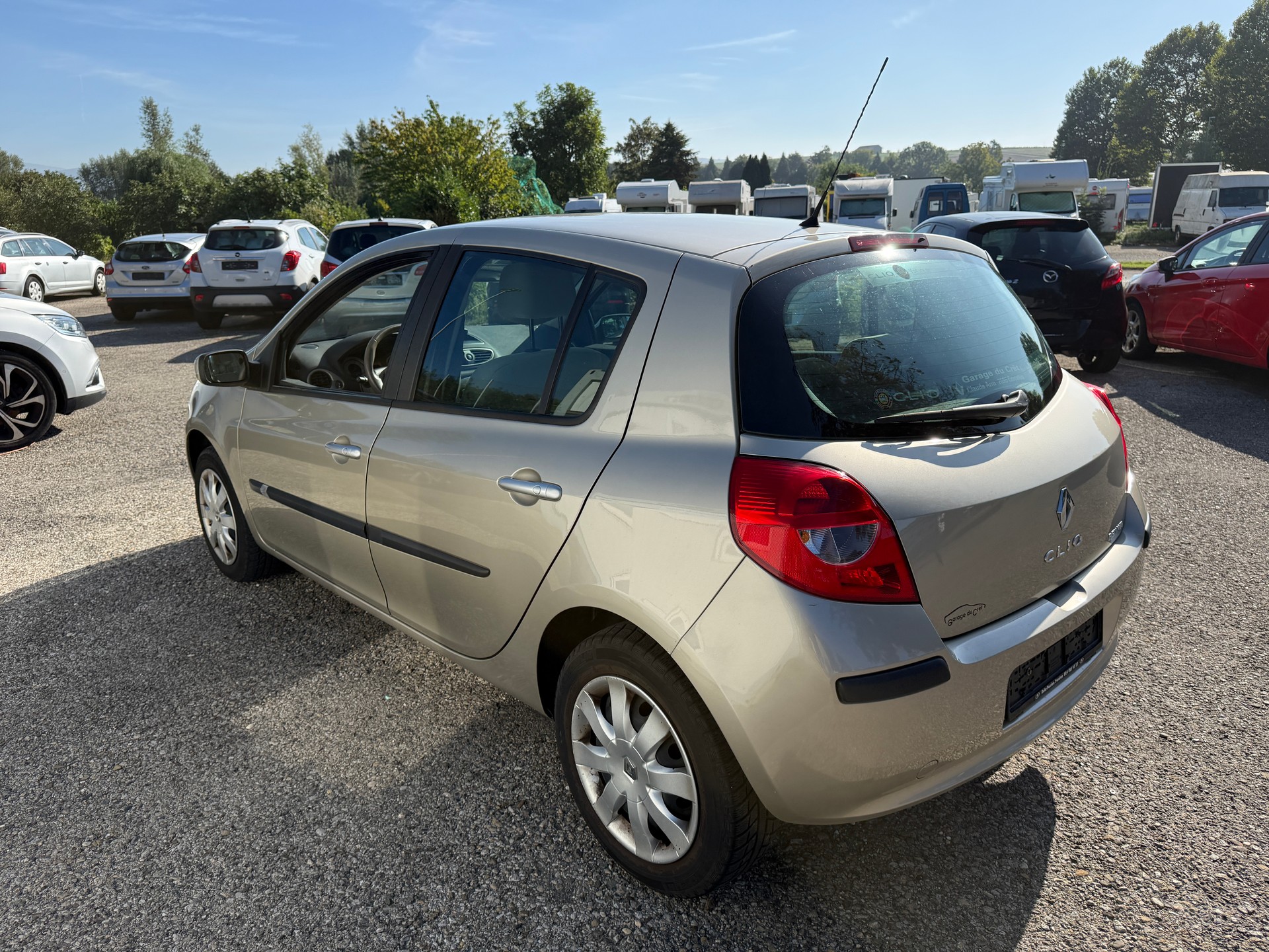 RENAULT Clio 1.6 16V Privilège-image-5