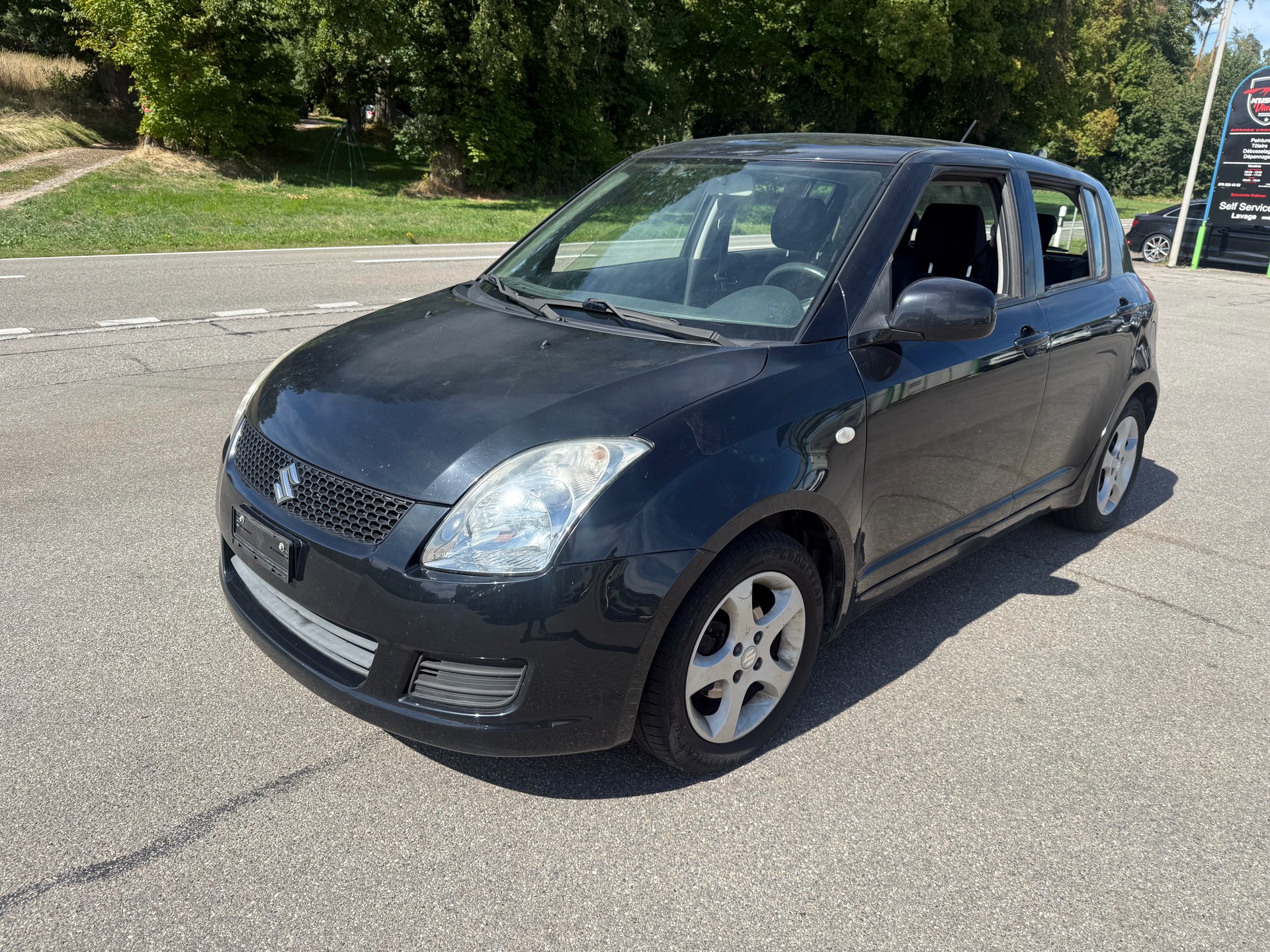 SUZUKI Swift 1.3i 16V GL