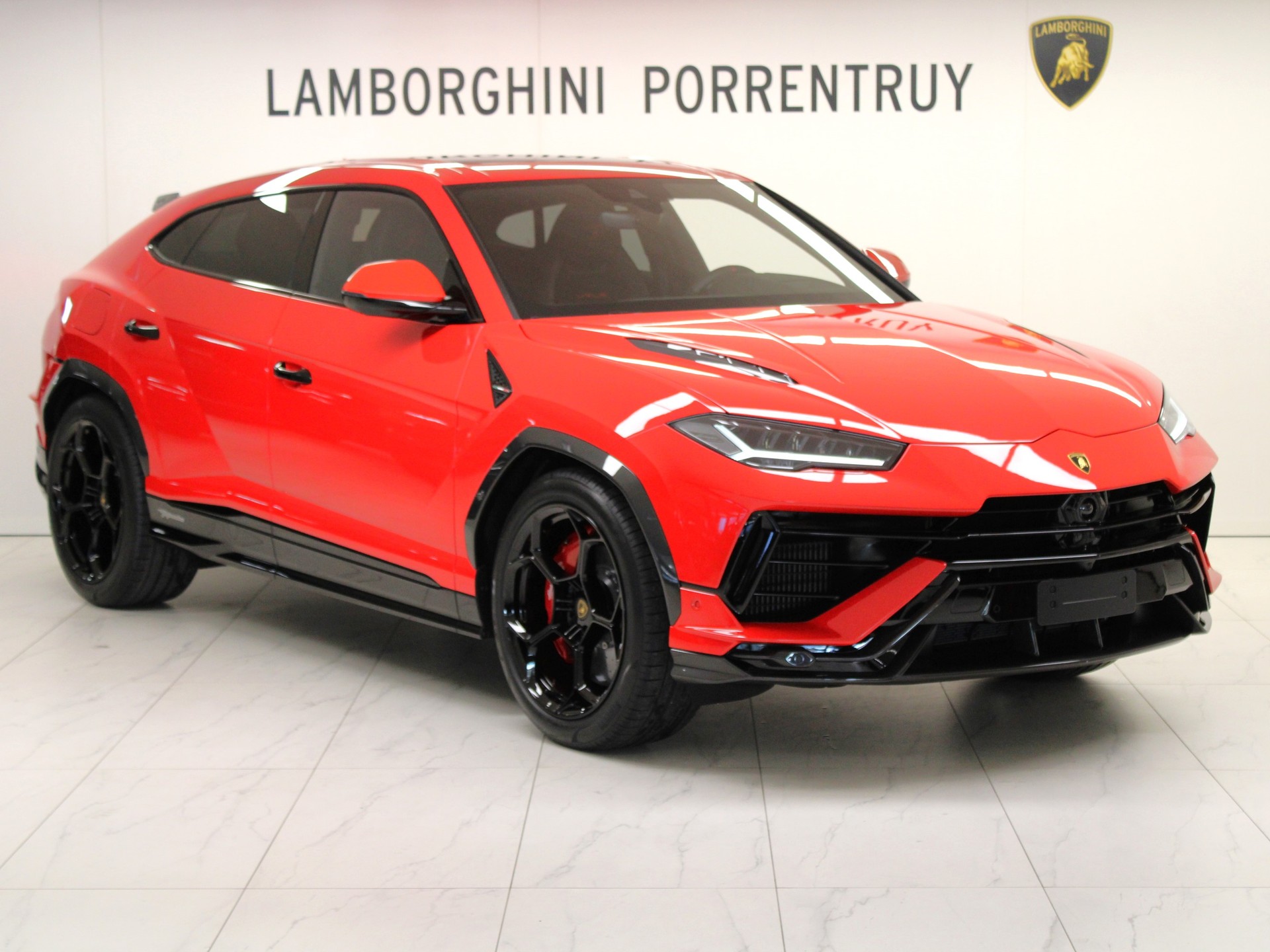 LAMBORGHINI Urus Performante