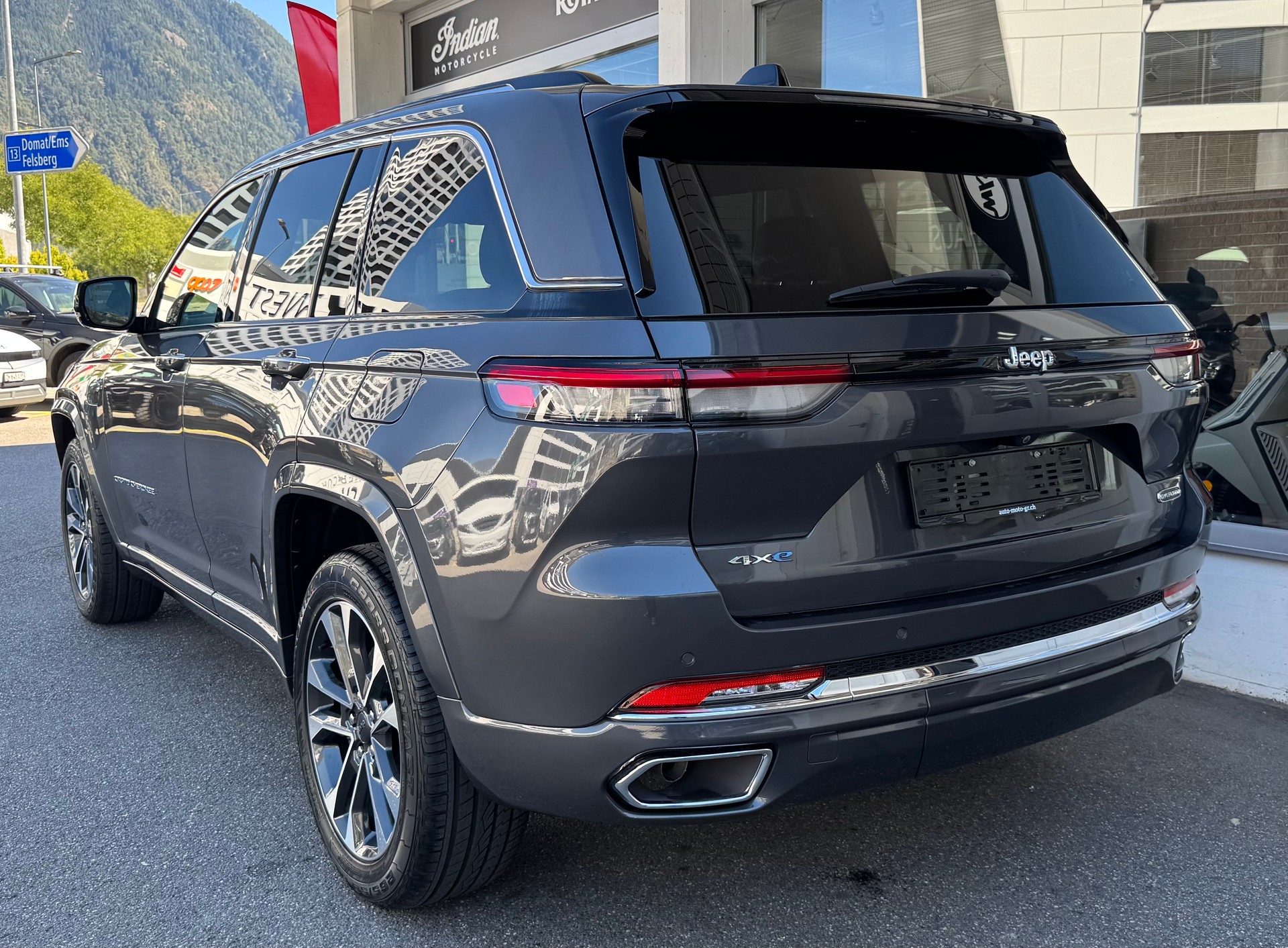 JEEP Grand Cherokee 2.0 Plug-in-Hybrid Overland 4xe-image-3