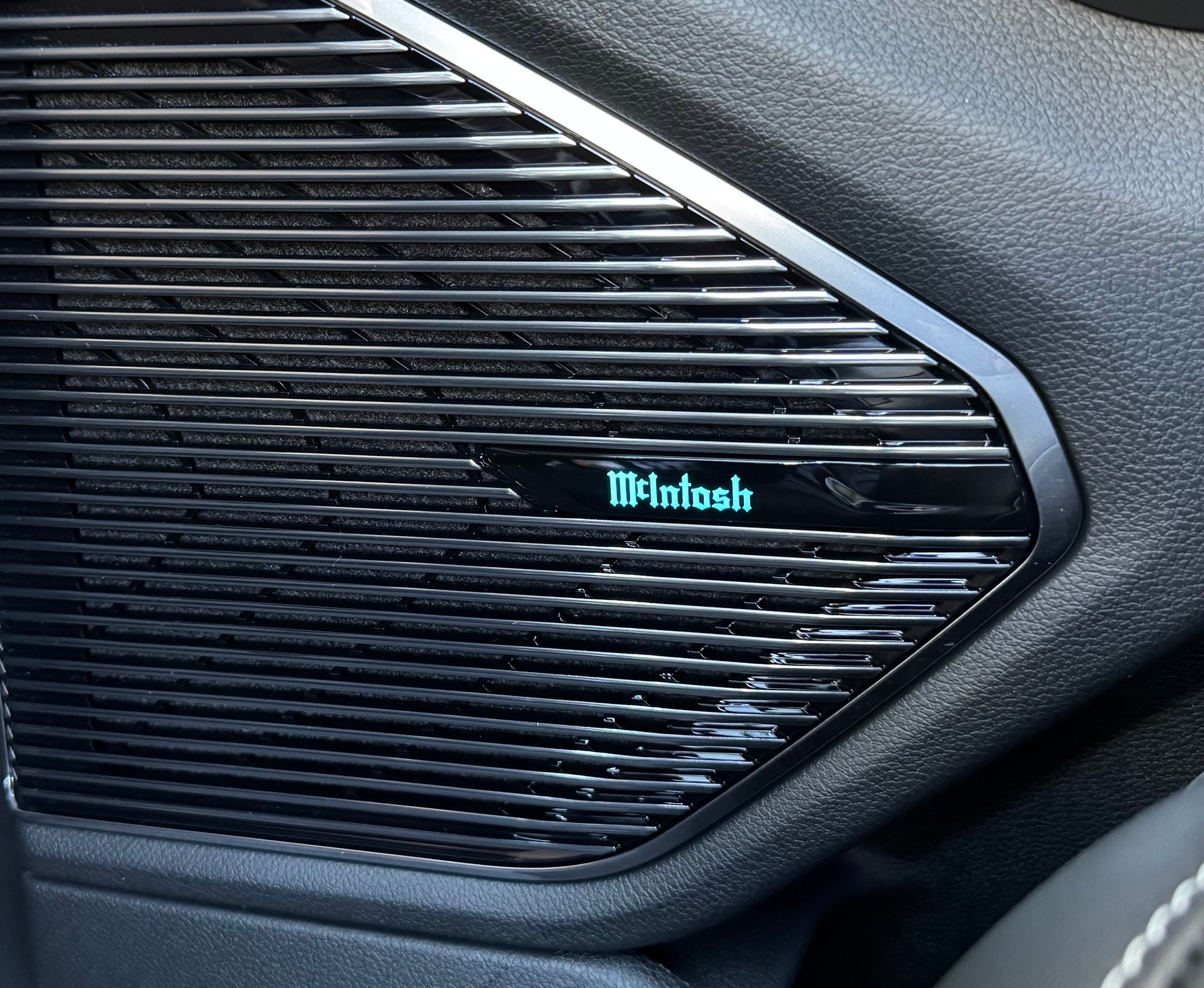 JEEP Grand Cherokee 2.0 Plug-in-Hybrid Overland 4xe-image-16