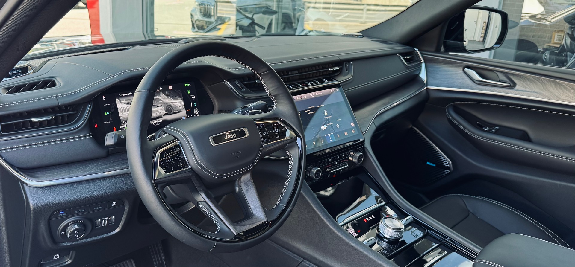 JEEP Grand Cherokee 2.0 Plug-in-Hybrid Overland 4xe-image-6