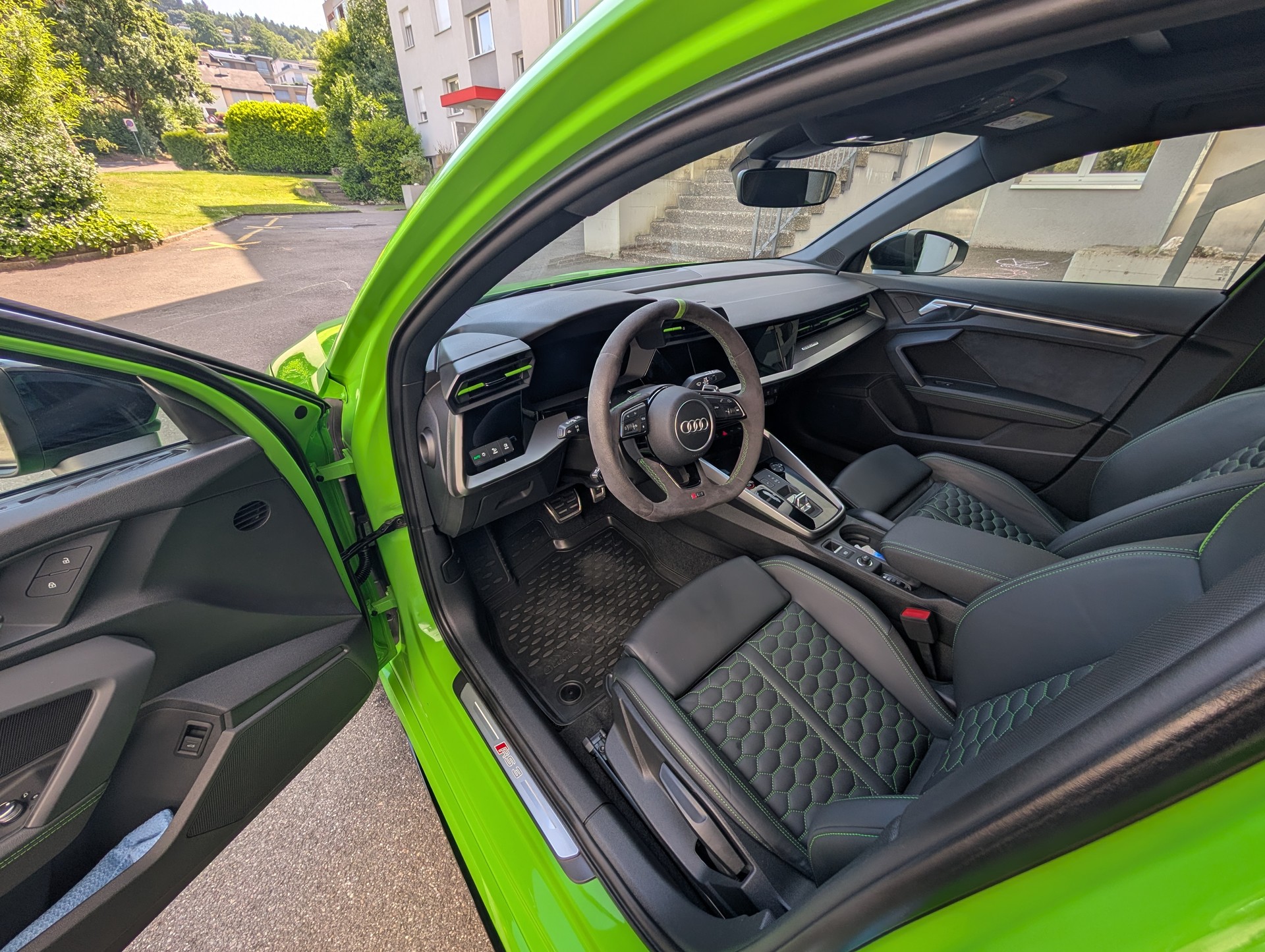 AUDI 2.5 TFSI quattro Sportback-image-10
