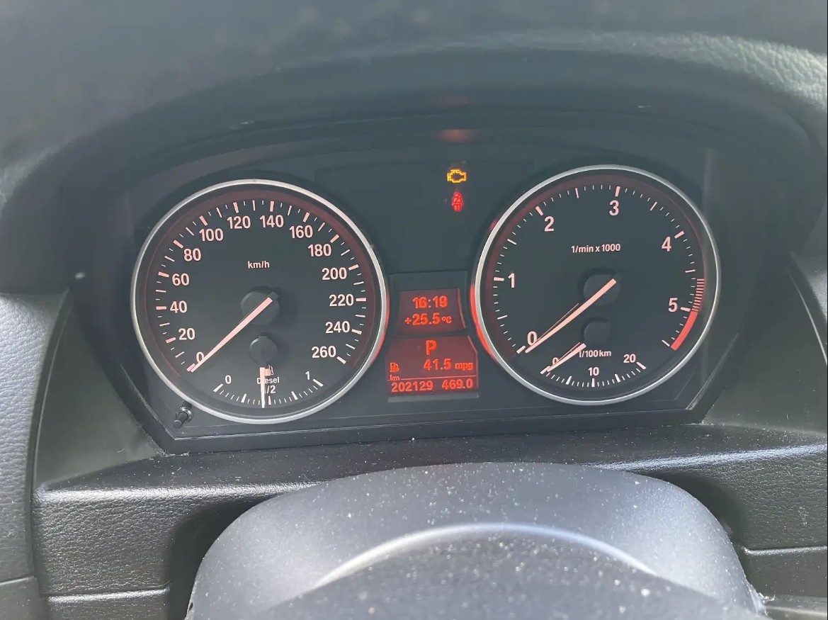 BMW 20d xDrive-image-10