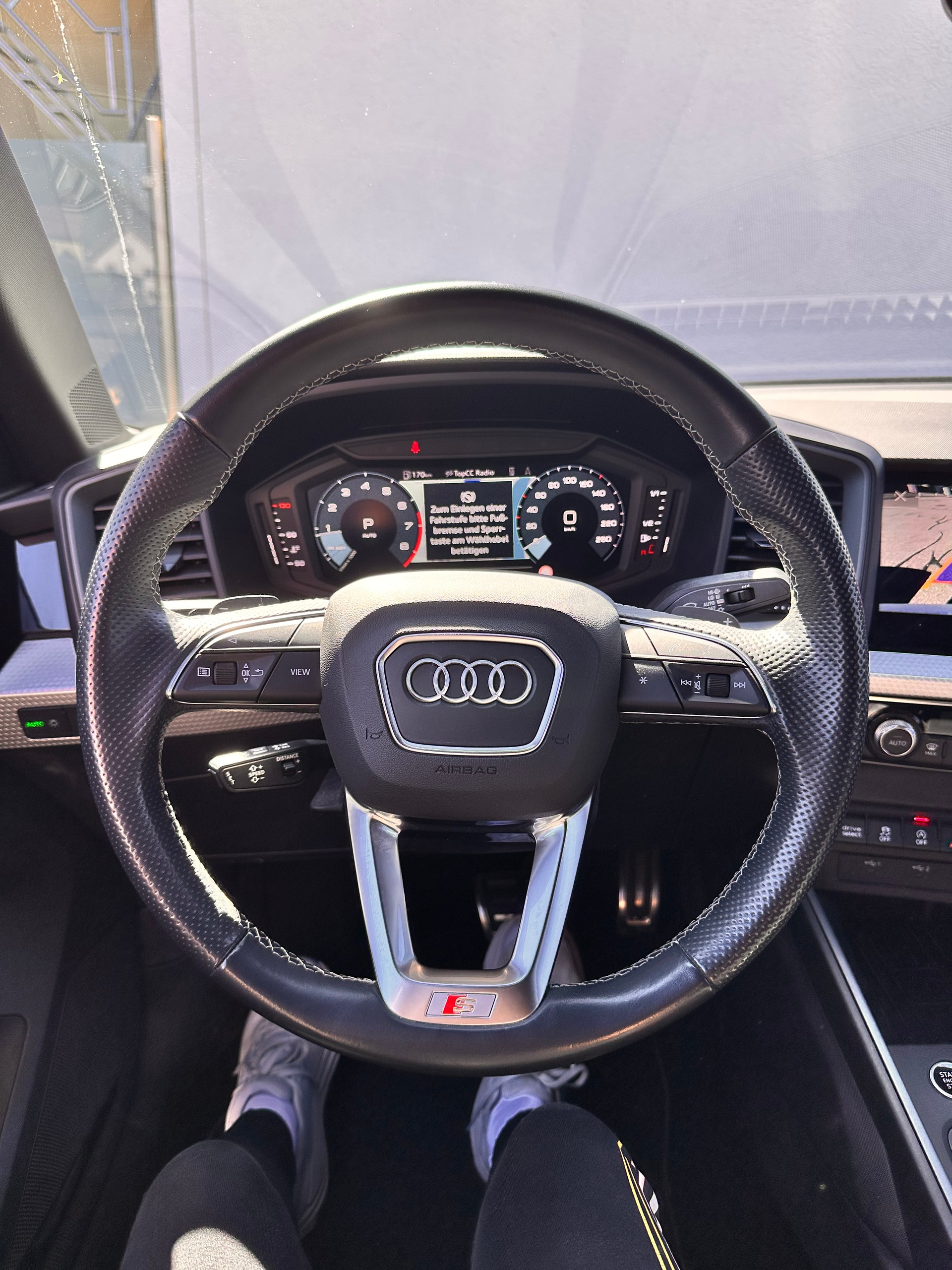AUDI 1.5 35 TFSI S Line S-Tronic-image-2