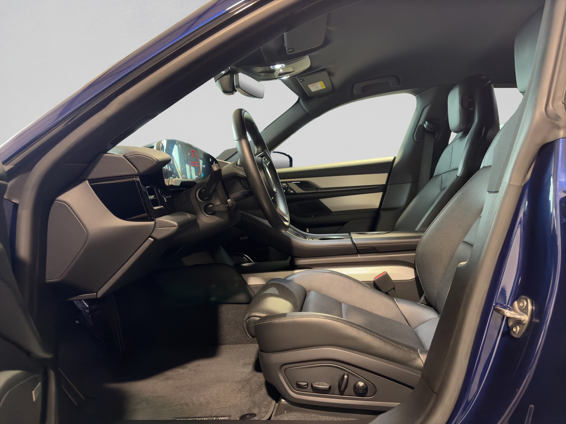 PORSCHE Taycan 4S Batterie performance 470kms autonomie-image-7