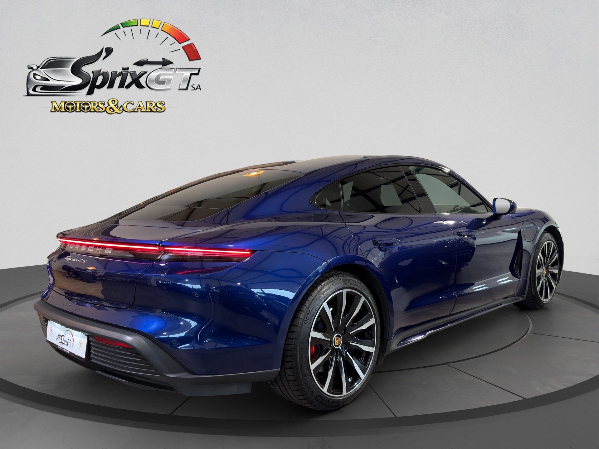PORSCHE Taycan 4S-image-6