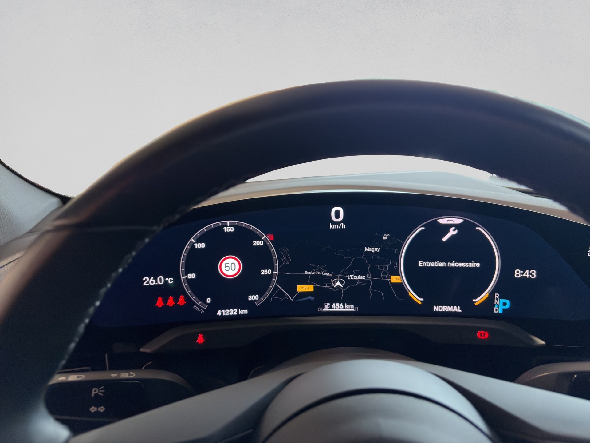 PORSCHE Taycan 4S-image-14