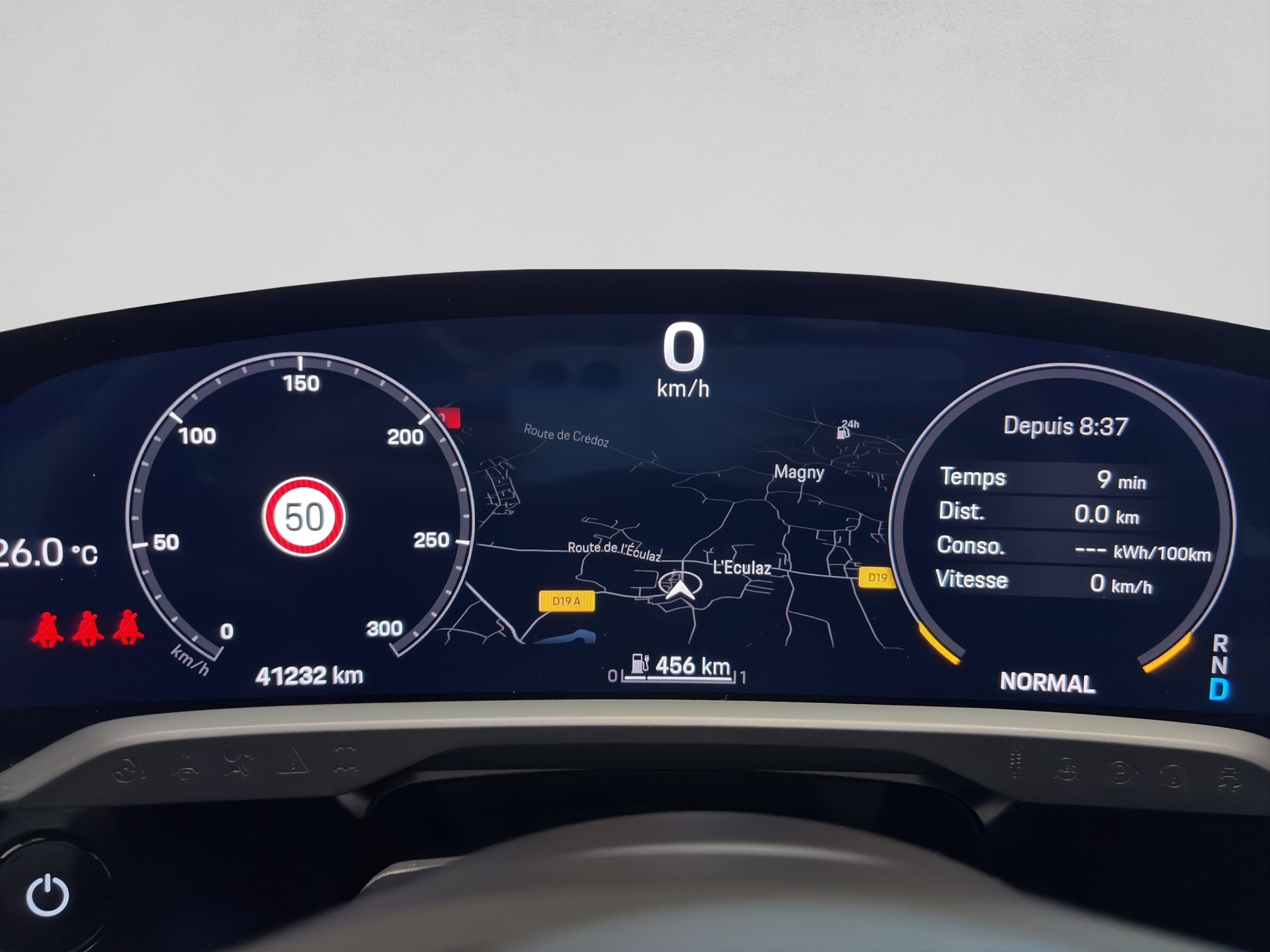 PORSCHE Taycan 4S-image-24