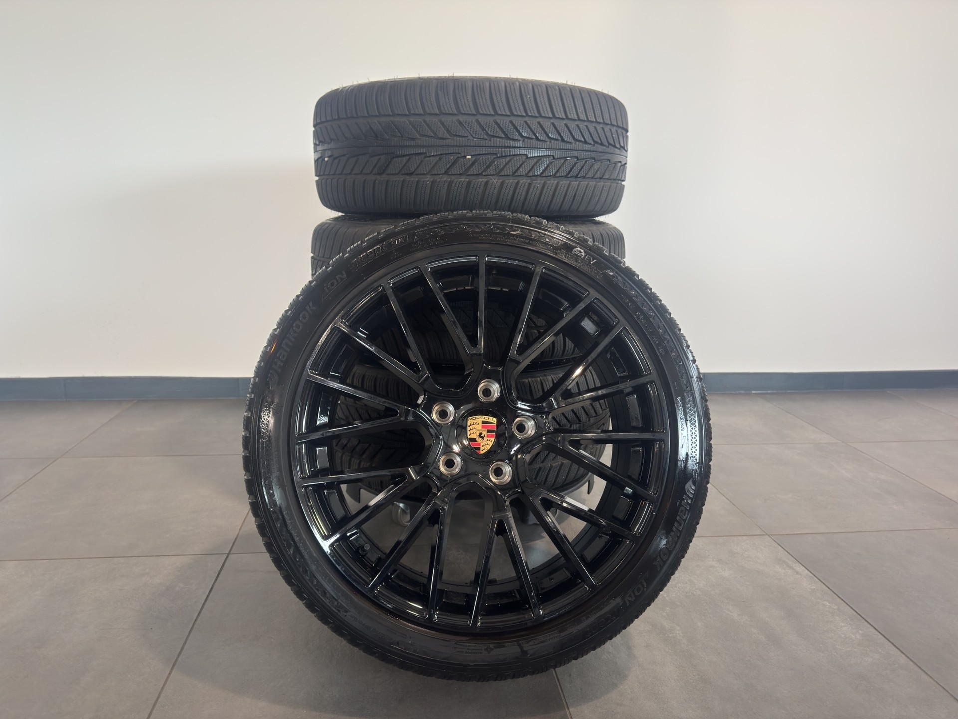 PORSCHE Taycan 4S Batterie performance 470kms autonomie-image-25