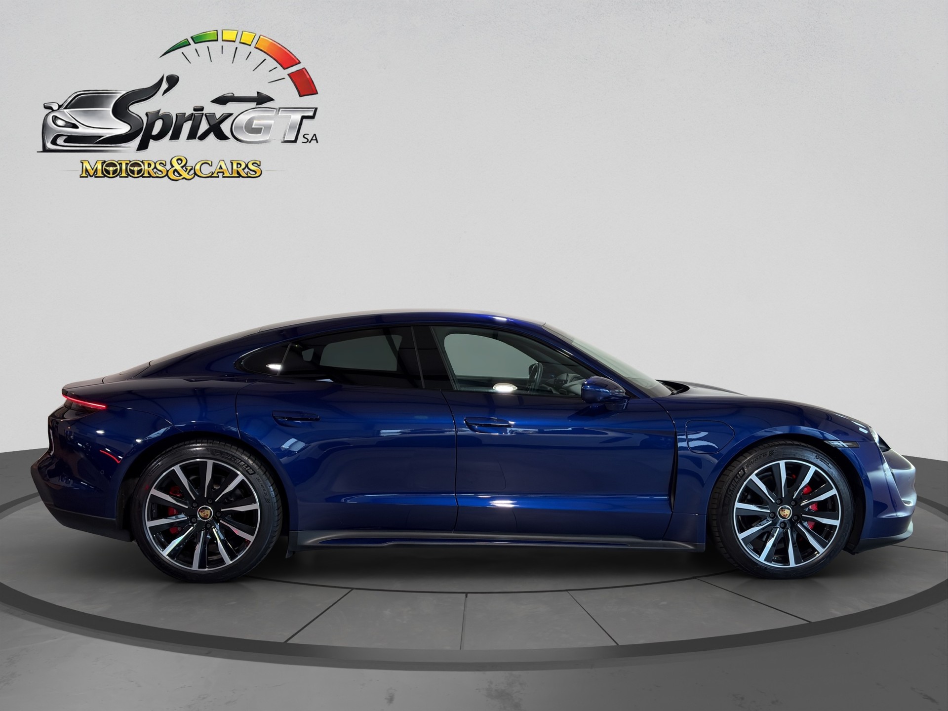 PORSCHE Taycan 4S-image-7