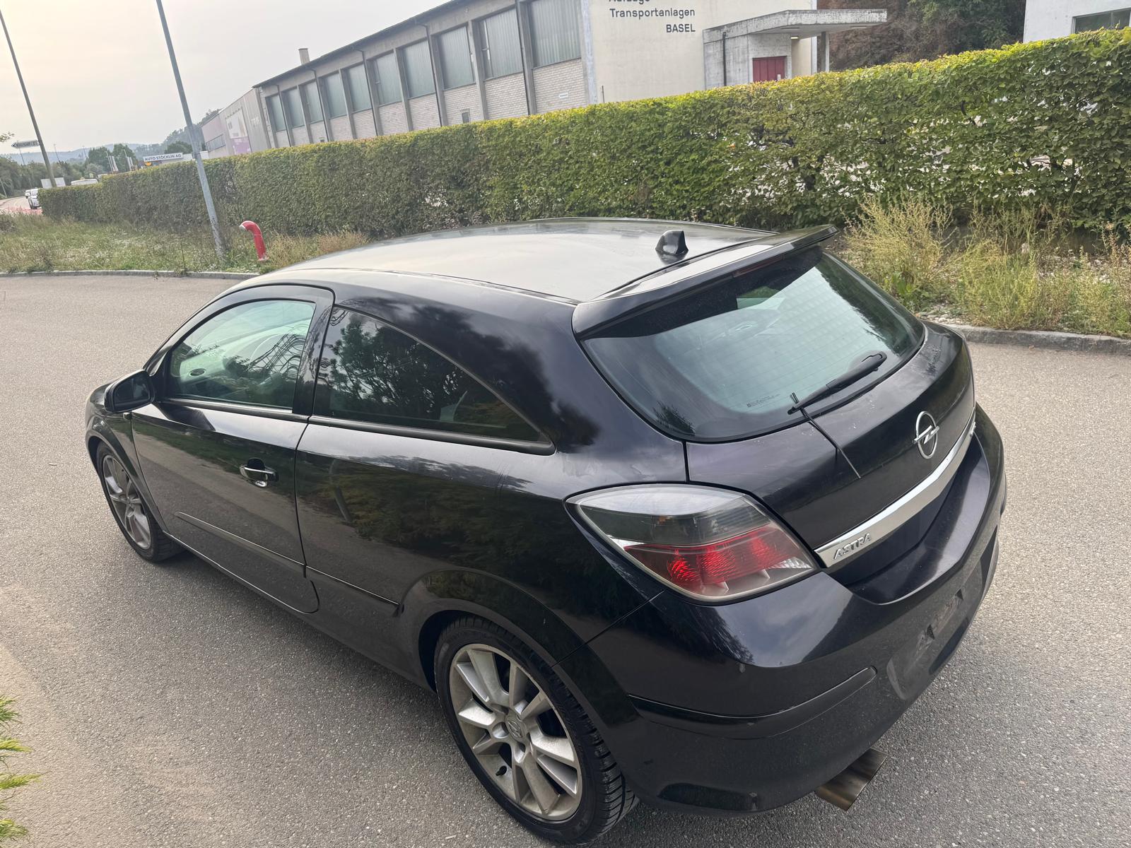 OPEL Astra GTC 1.8i 16V Sport-image-4