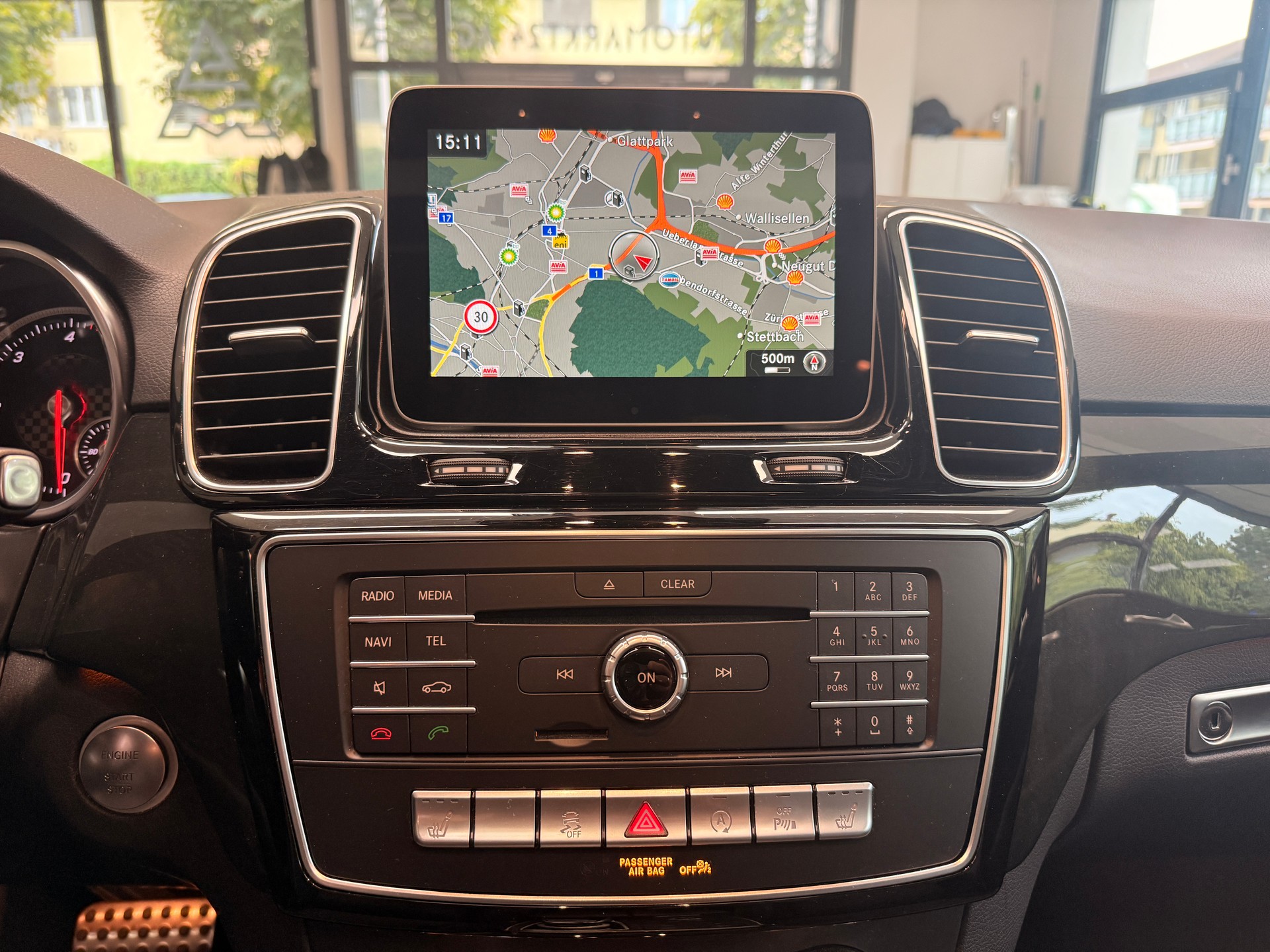 MERCEDES-BENZ GLE 350 d AMG-Line-image-8