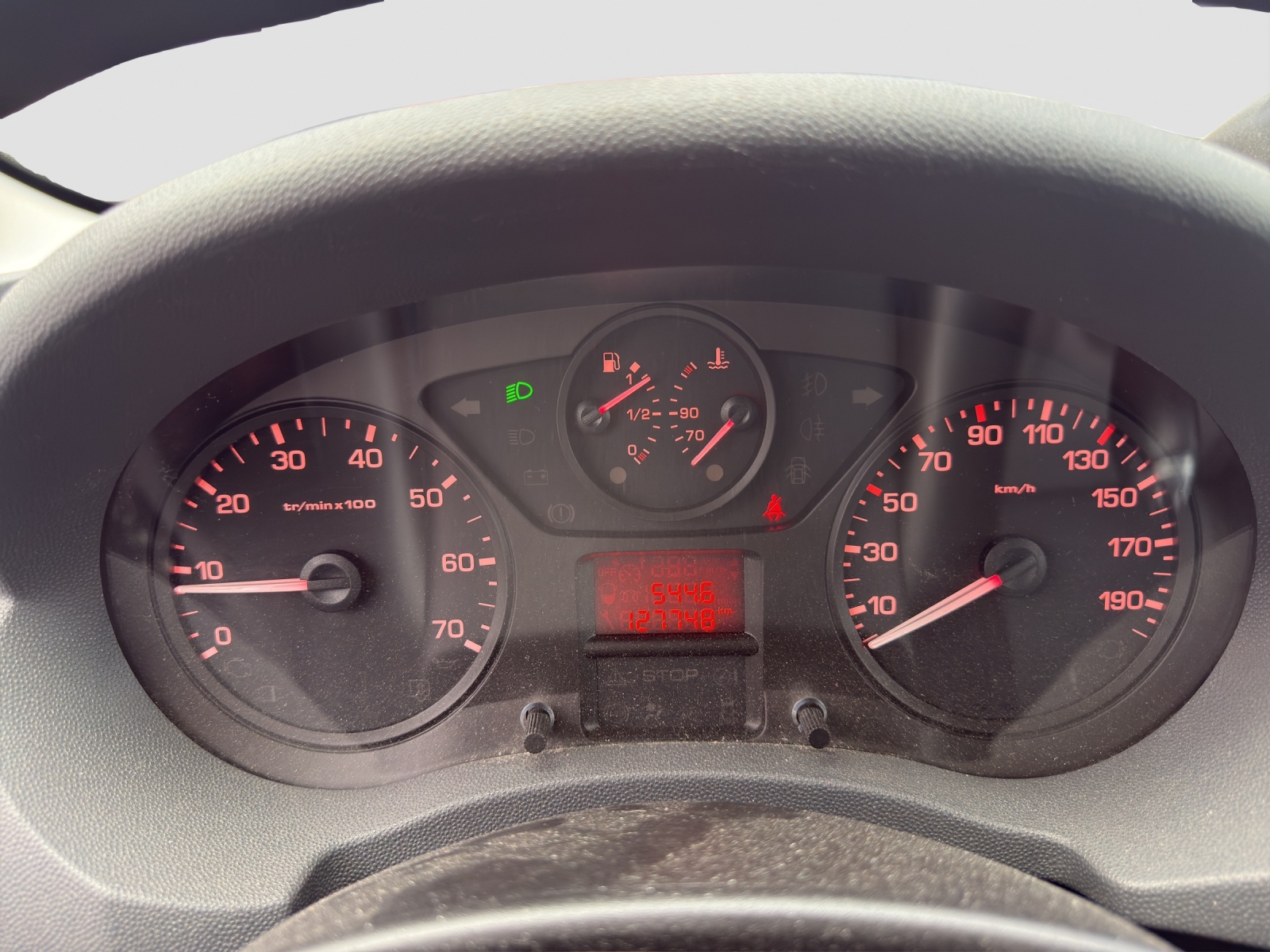 CITROEN Jumpy 2.0 HDi L2H1 Attraction-image-9