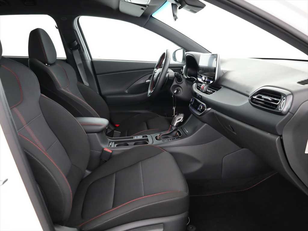 HYUNDAI i30 Wagon 1.5 T-GDi N Line 48V MH DCT-image-8